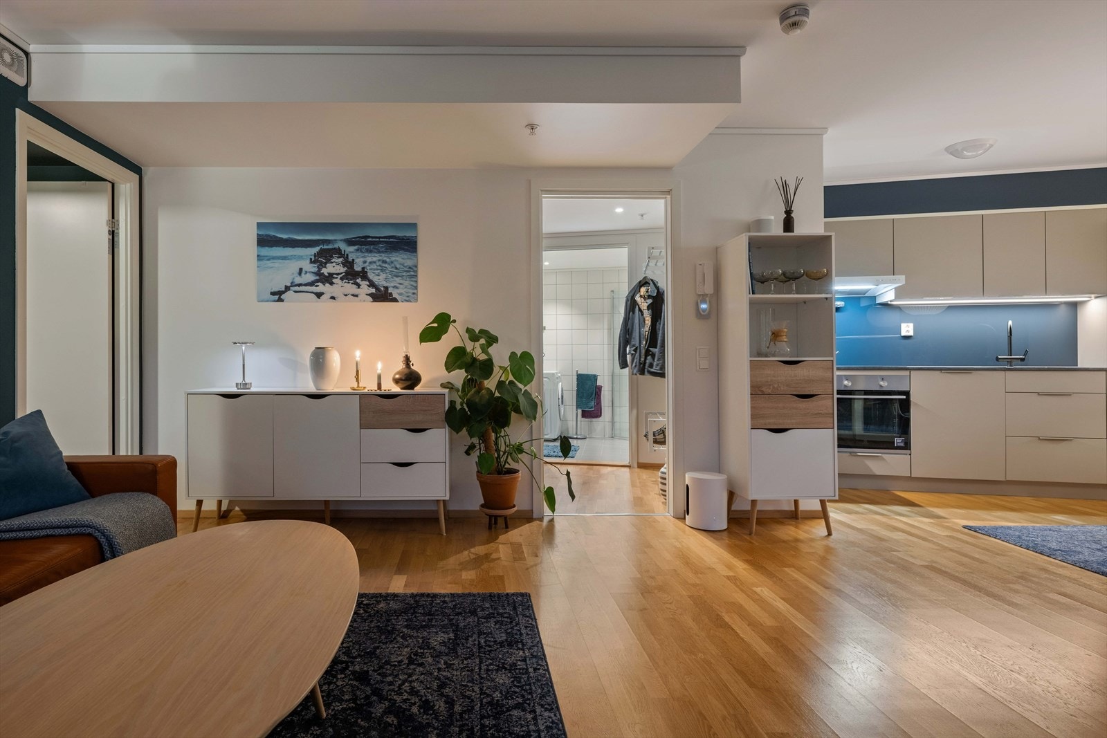 Leiligheten er enkel å varme opp med vannbåren gulvvarme (A-konto inkl.) og den balanserte ventilasjonen gir godt inneklima Galleribilde