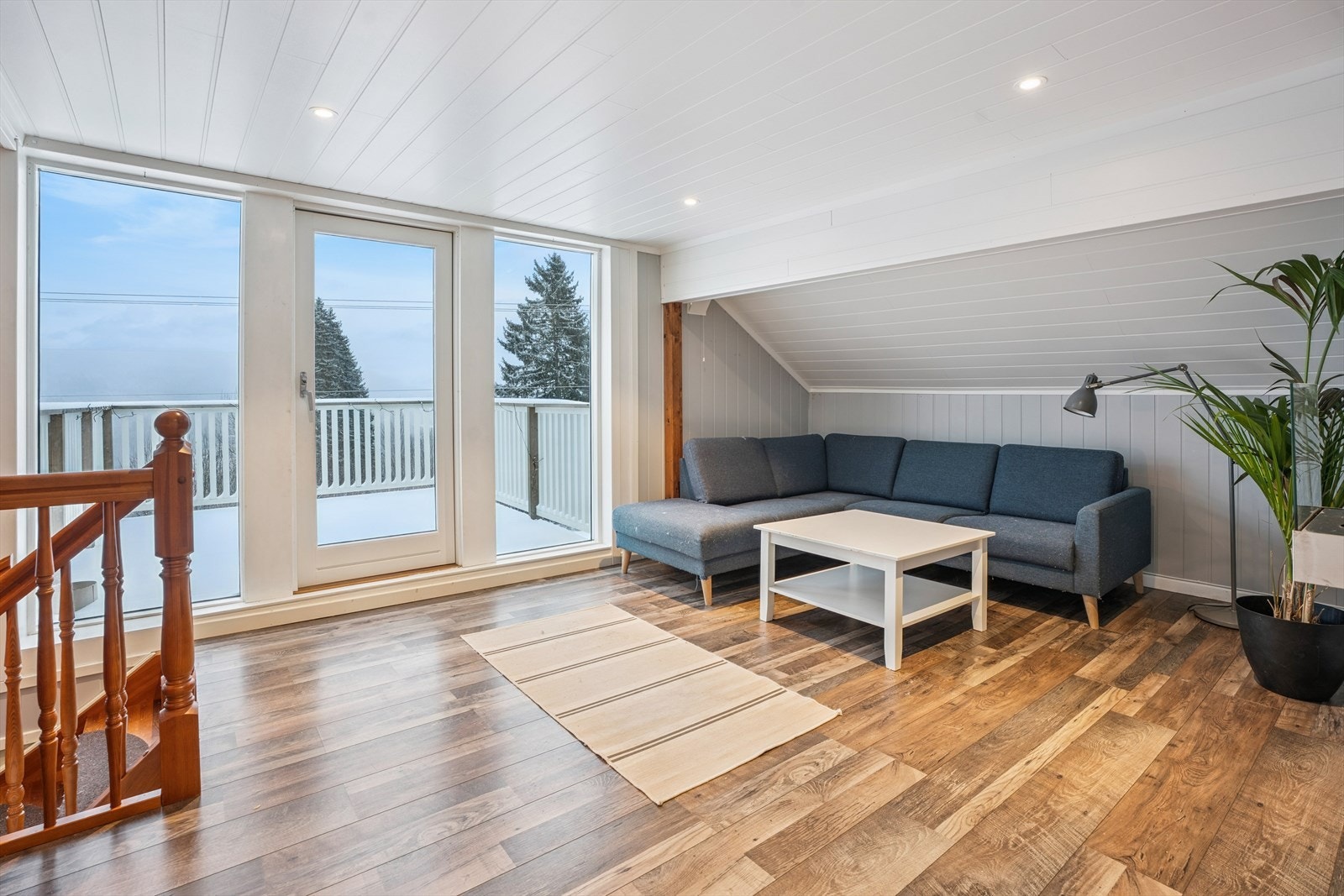 Den nye balkongen ble bygget i 2022, samtidig som terrassen i første etasje. Galleribilde