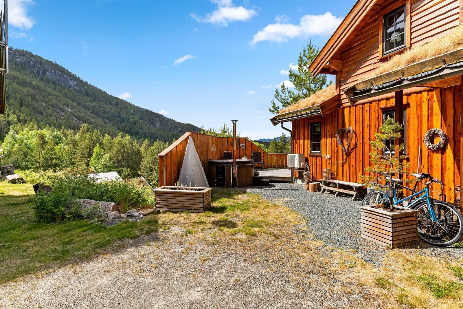 Hytten er på totalt 105 kvm BRA-i Galleribilde