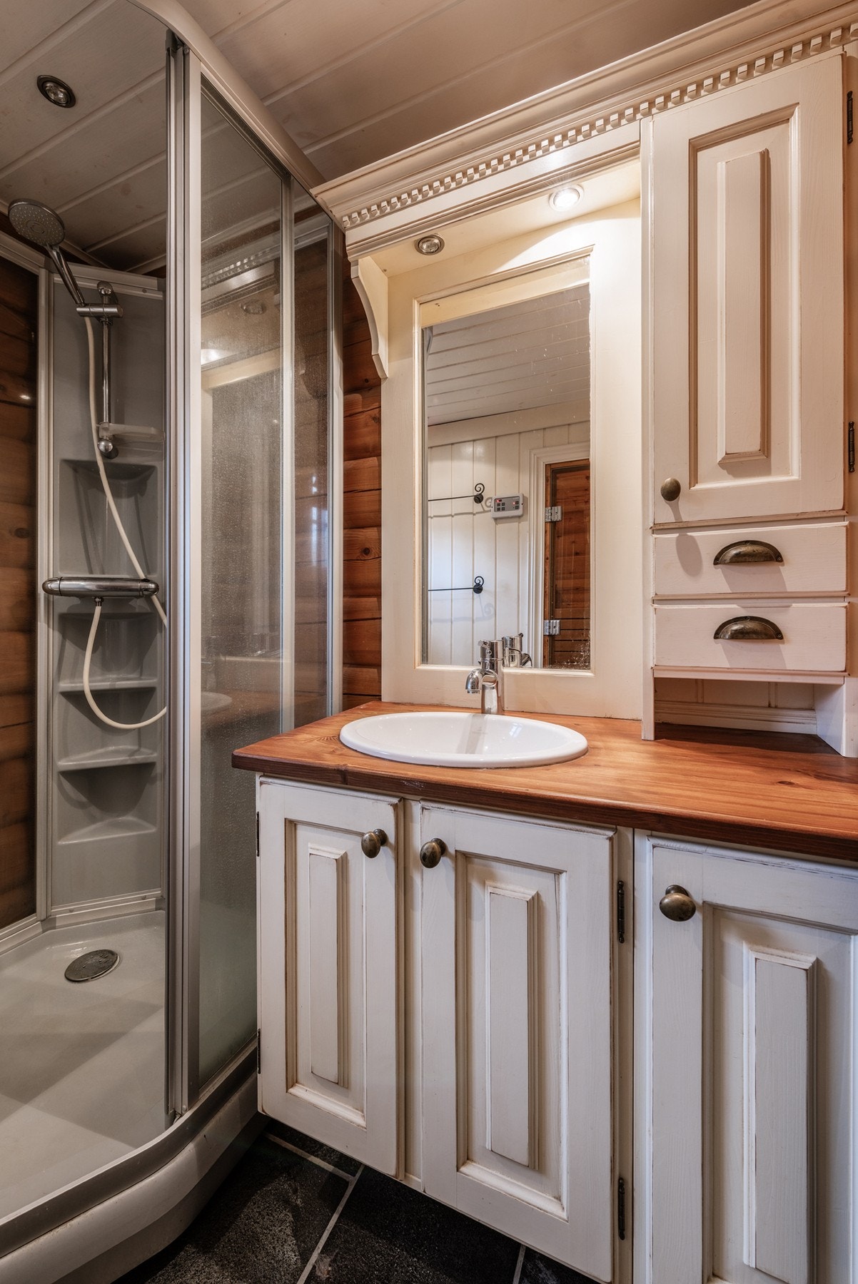 Bad 1 med badstue Galleribilde