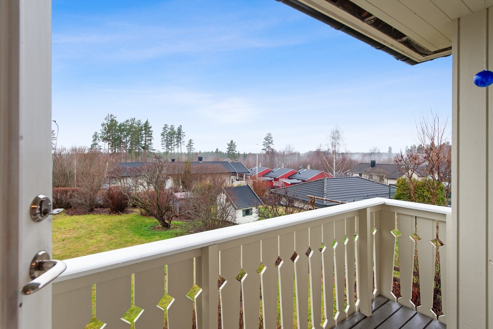 Balkong på 6 kvm med utgang fra det ene soverommet. Galleribilde