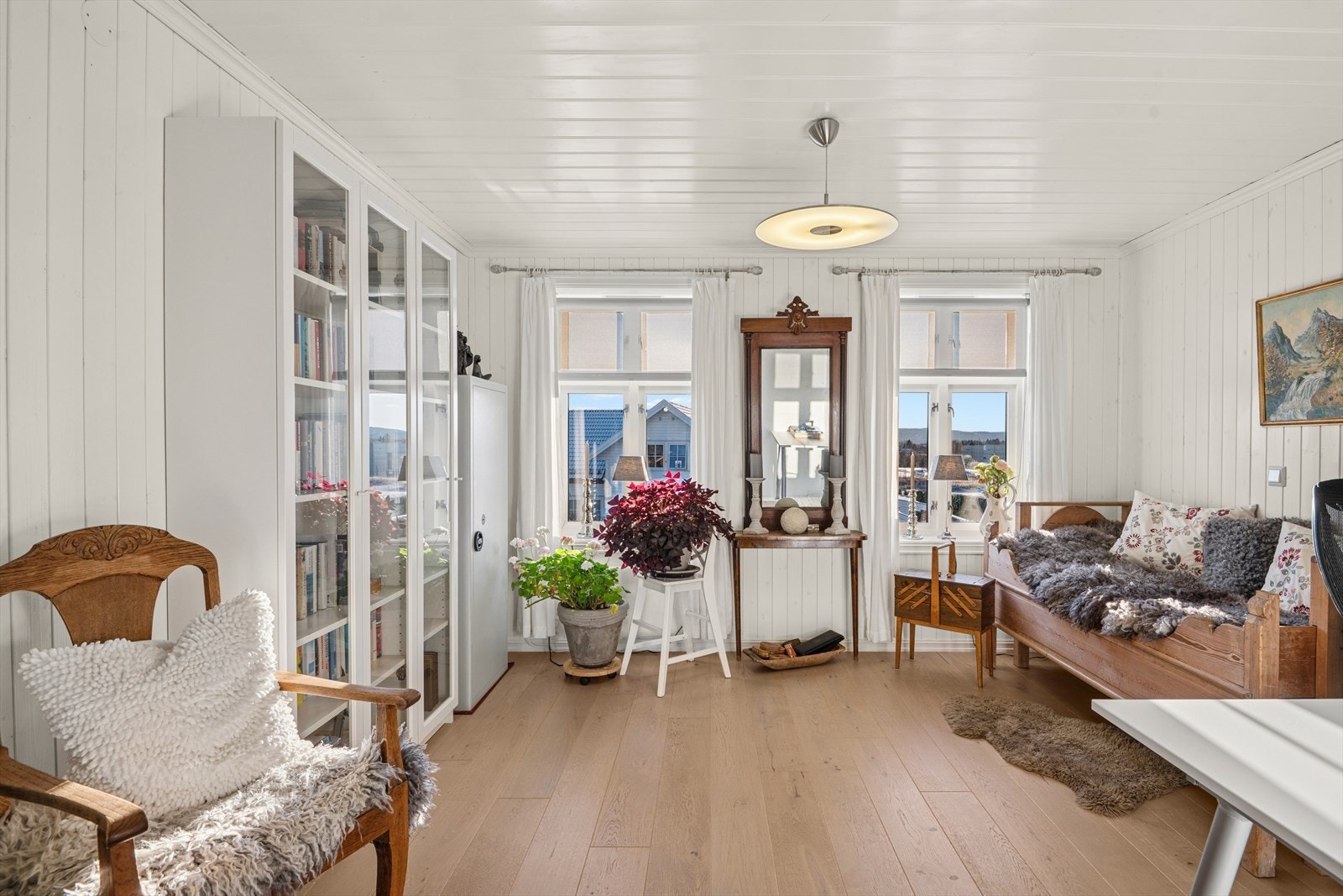 I 2. etasje finner du en ekstra stue/loftstue. Galleribilde