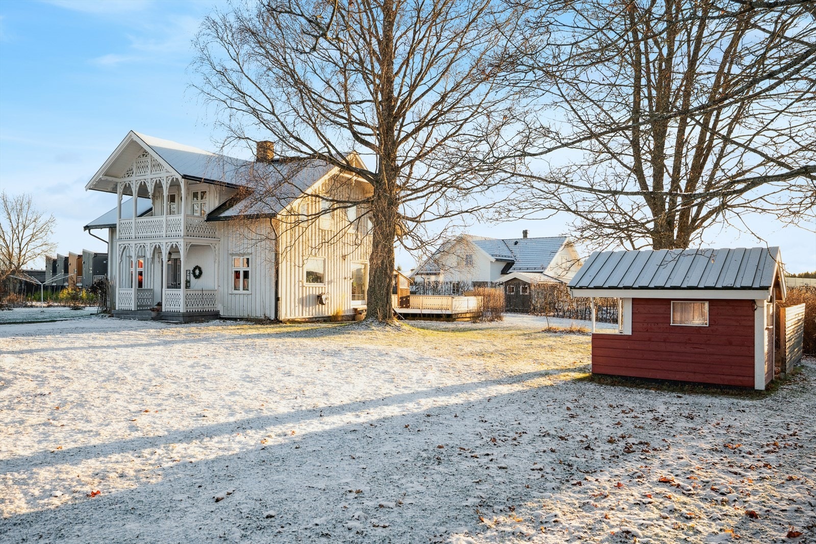Velkommen til Gamle Dalsveg 69A - en sjarmerende enebolig med småbrukspreg, sentralt i Maura! Galleribilde