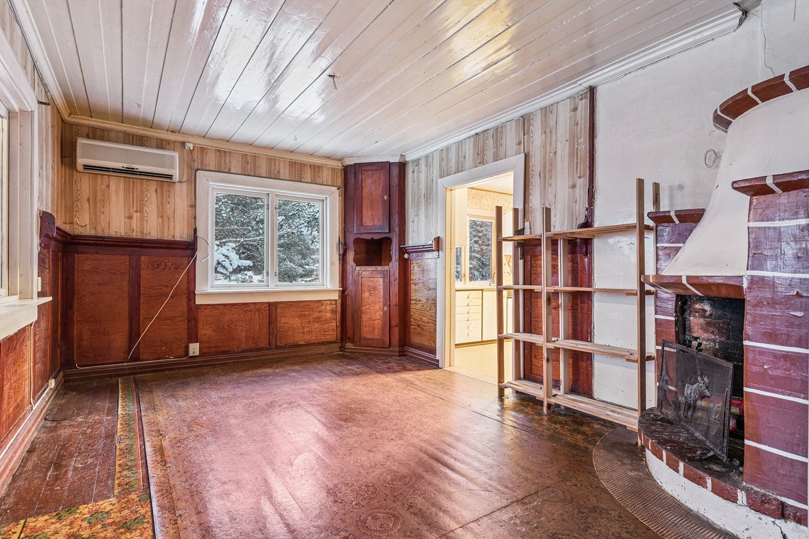 Oppvarming suppleres med en luft-til-luft varmepumpe plassert i stuen. Galleribilde