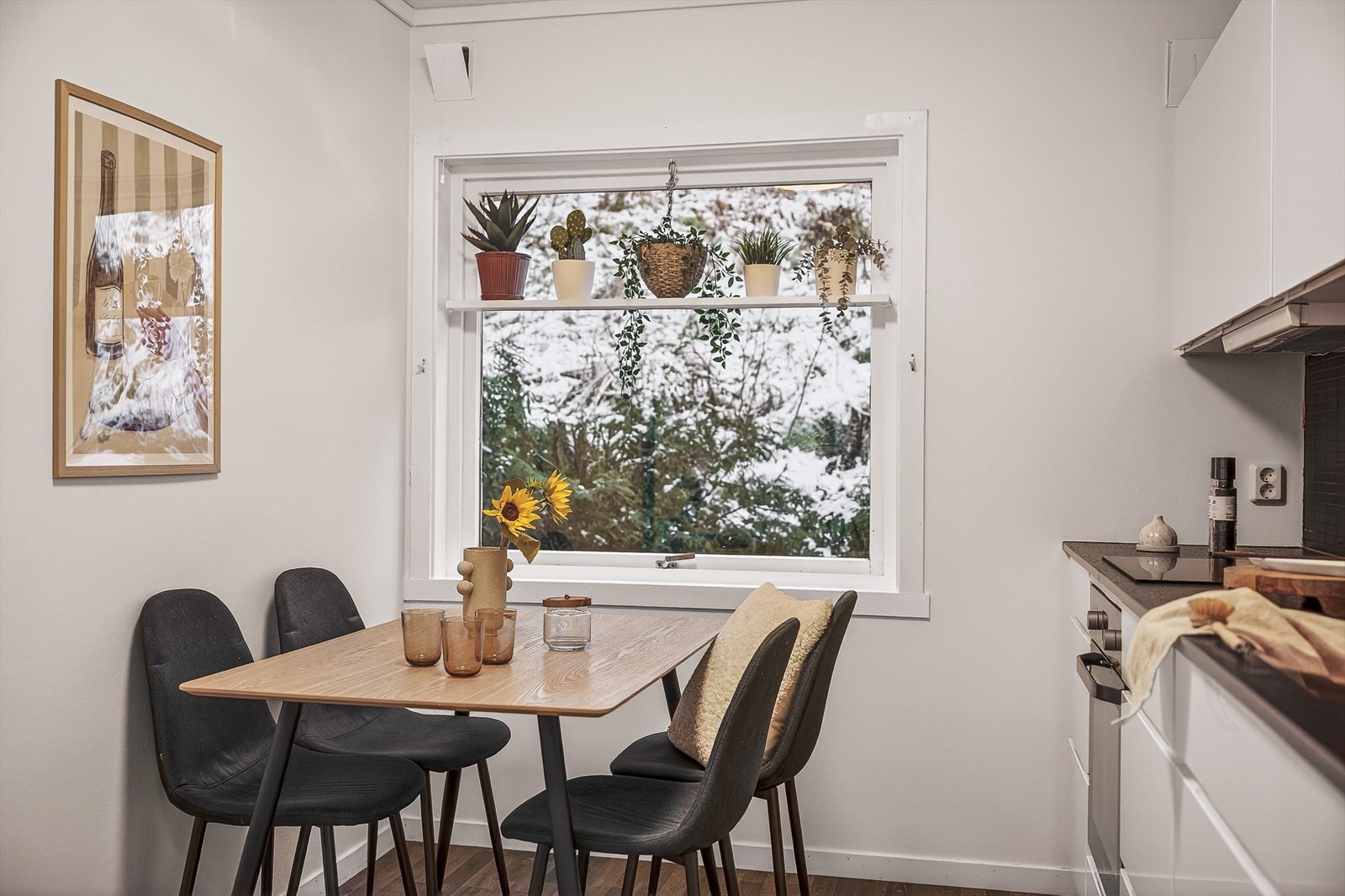 Muligheter for spiseplass på kjøkken Galleribilde