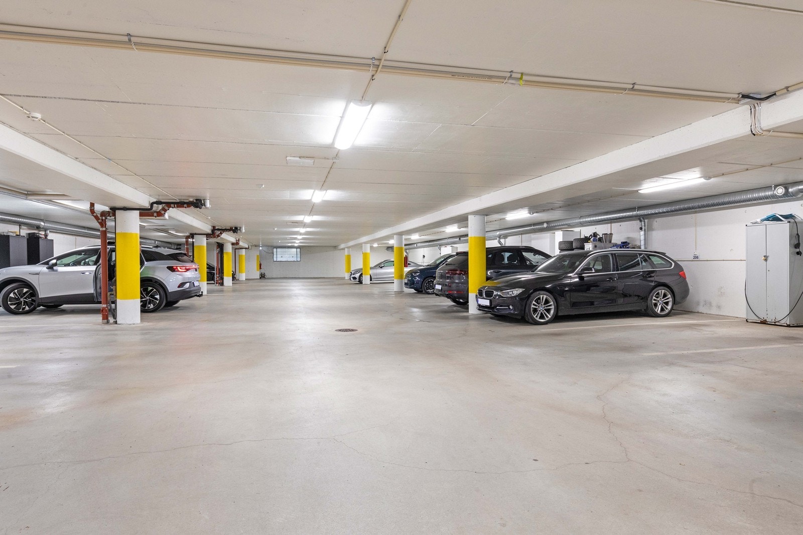 Medfølger p.plass i garasjekjeller. Galleribilde