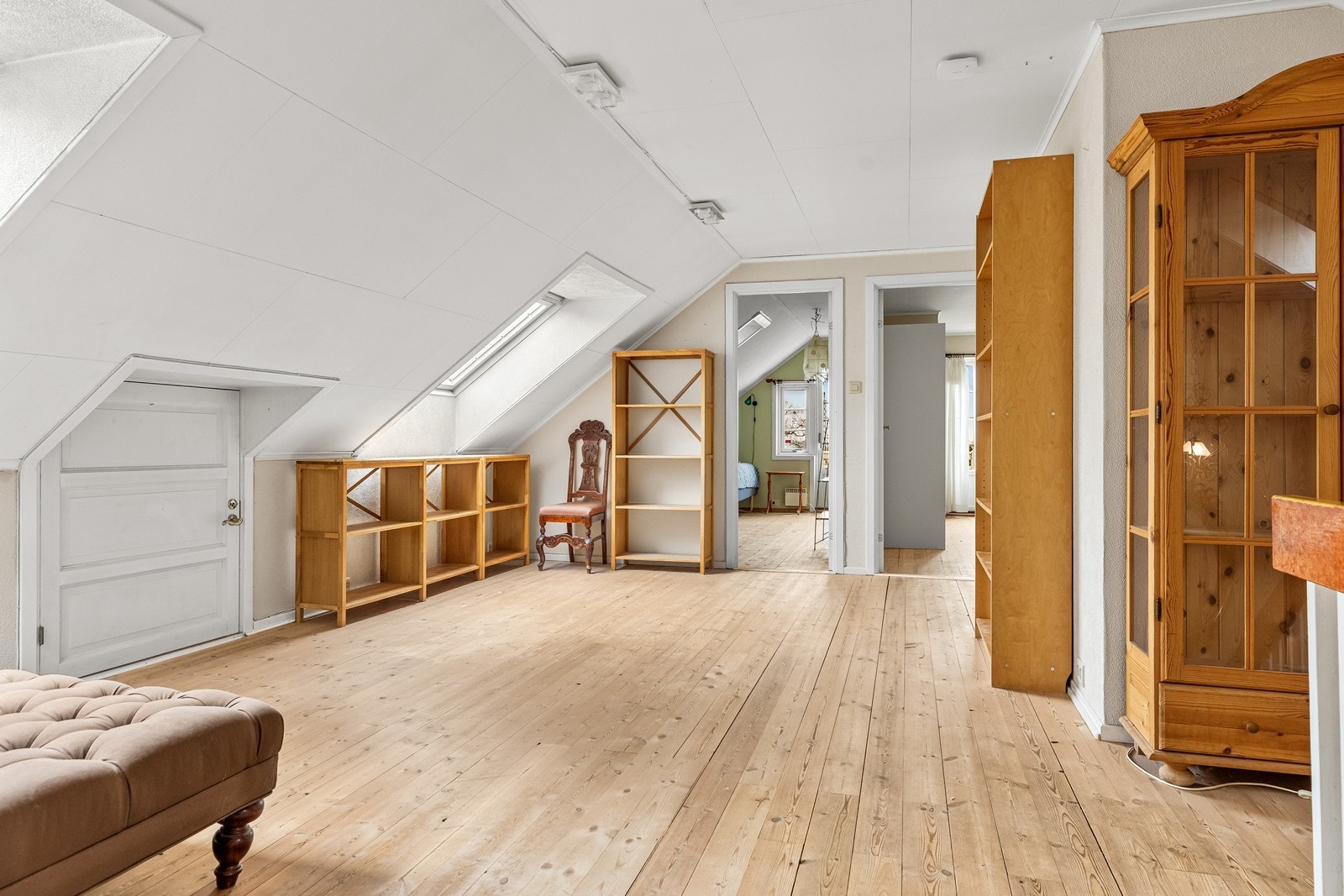 Loftstuen gir ekstra spillerom og er ideell som TV-stue eller lekeareal. Galleribilde