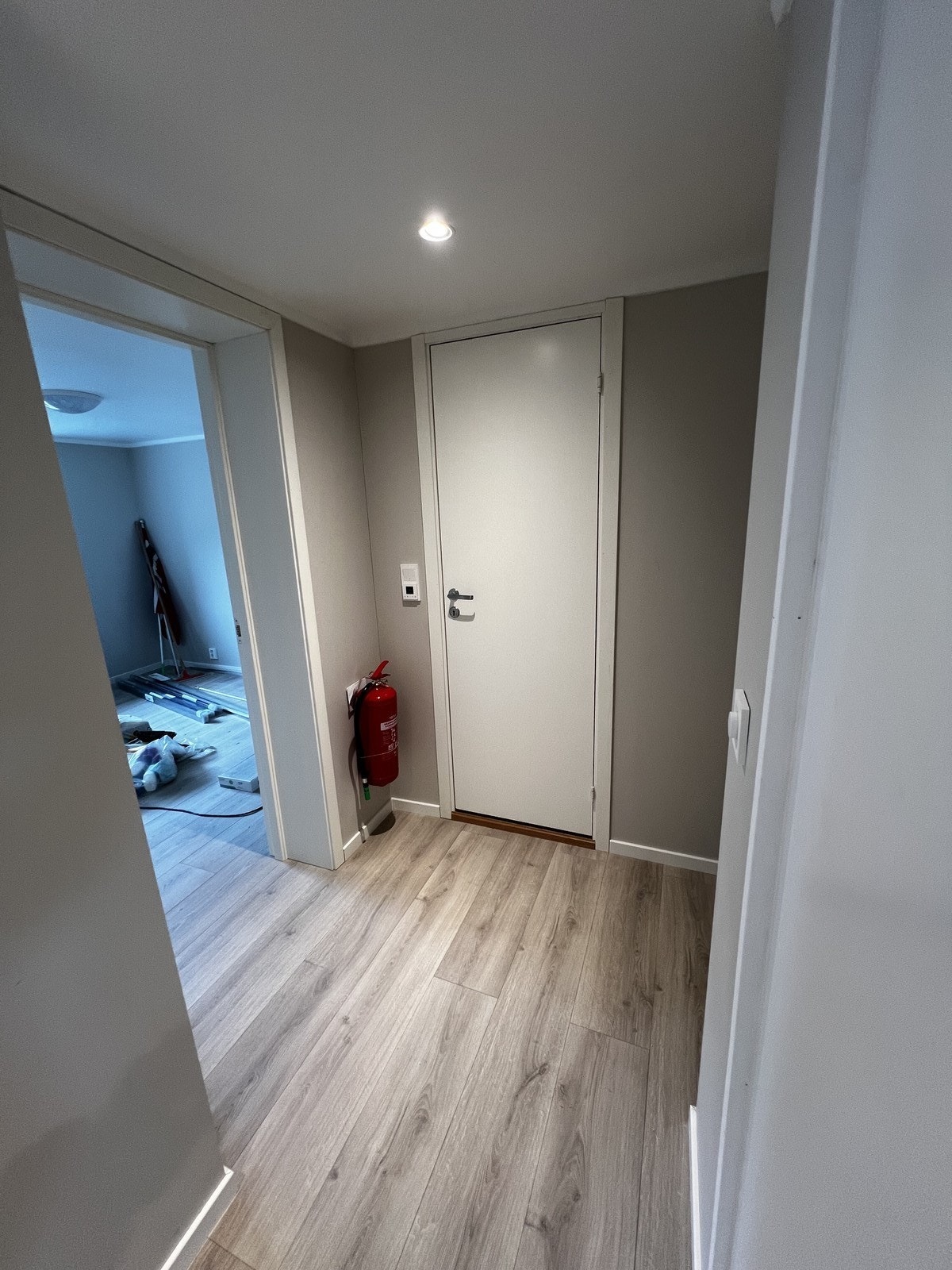 Mellomgang mellom bad og soverom Galleribilde