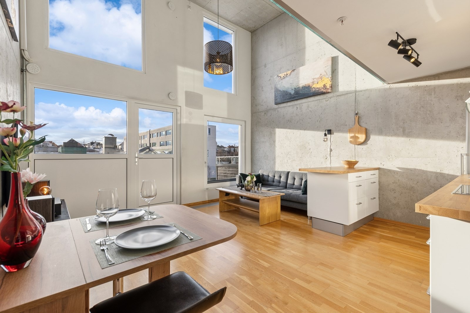 DNB Eiendom og Sondre Aamodt har gleden av å presentere en stilfull leilighet i Støpergigata 25 - husk visningspåmelding! Galleribilde