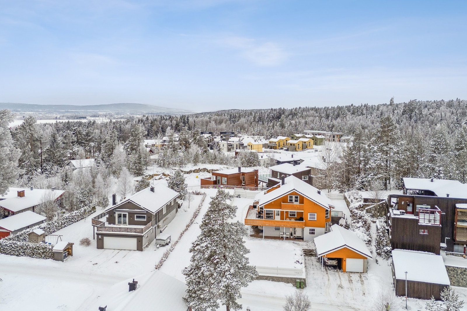 Området har en rekke naturskjønne friluftsområder som byr på god rekreasjon året gjennom. Galleribilde