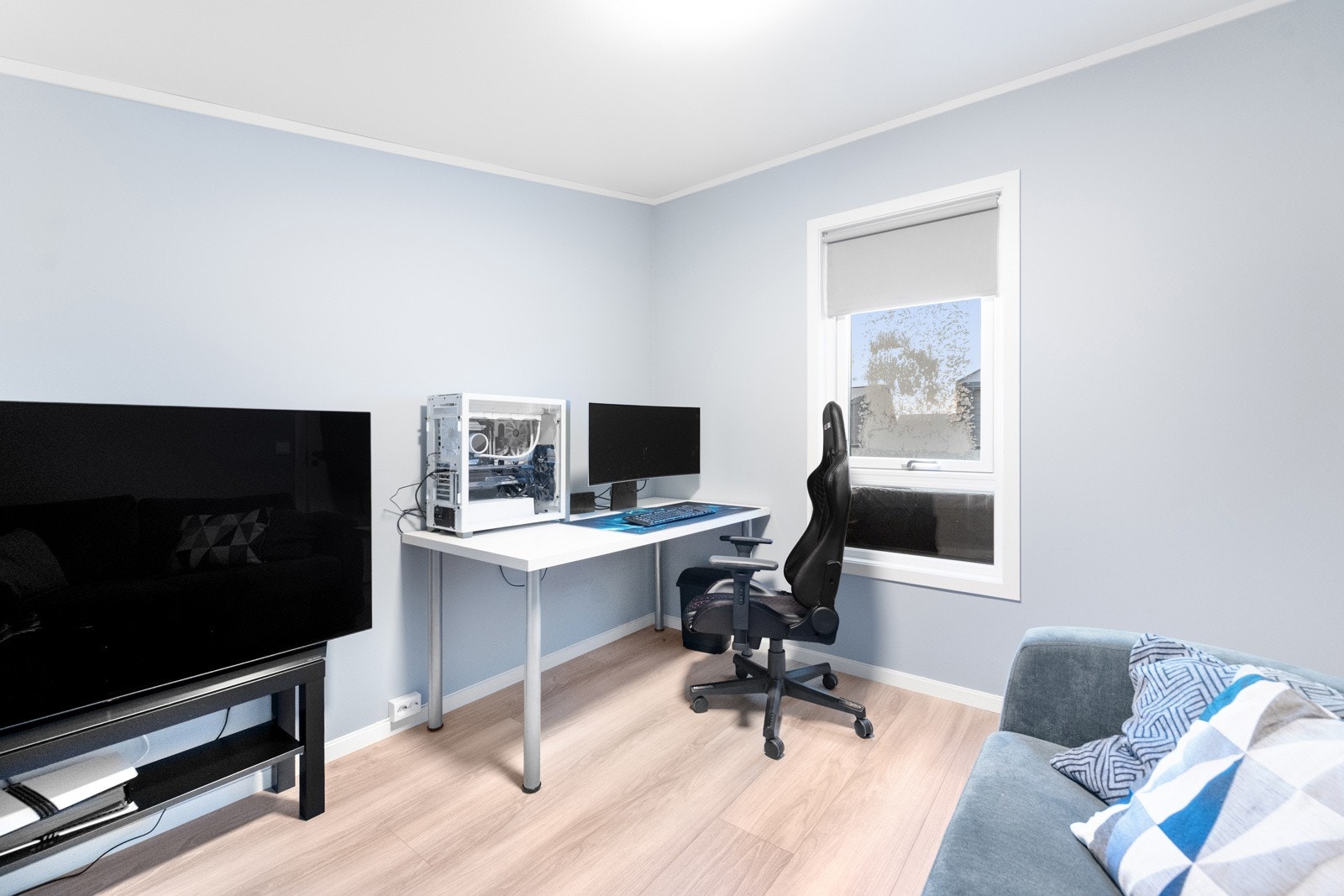 Soverom i 2.etg er perfekt som barnerom, gjesterom eller hjemmekontor. Galleribilde