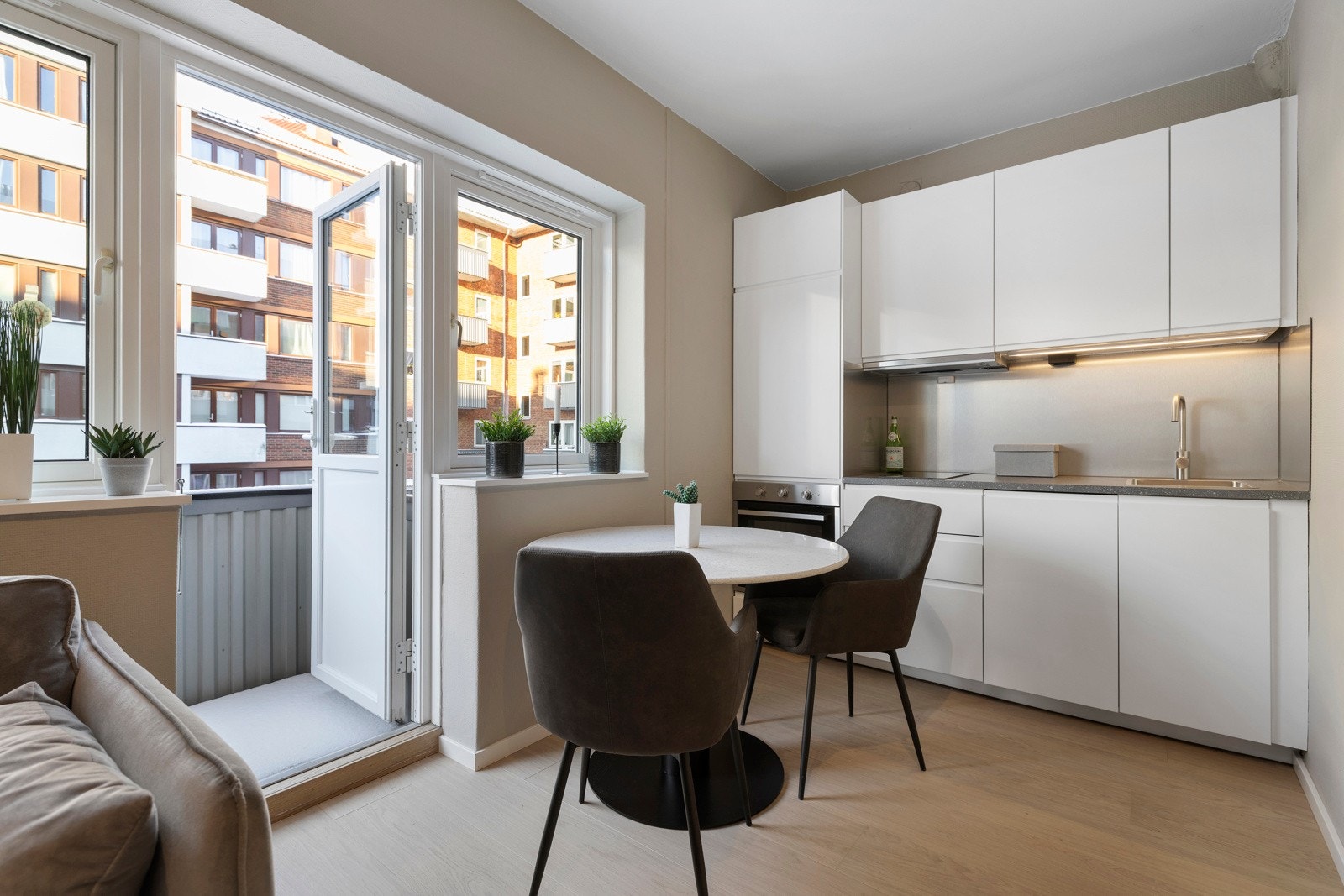 Velkommen til Trondheimveien 51B - Presentert av Kennet Hessvik v/Privatmegleren Park. Galleribilde