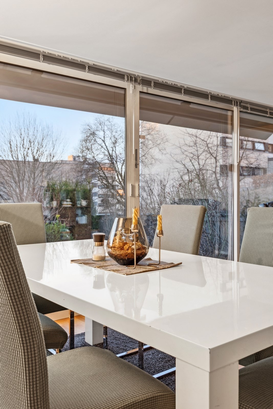 Fin sone for spisebord i stuen! Galleribilde