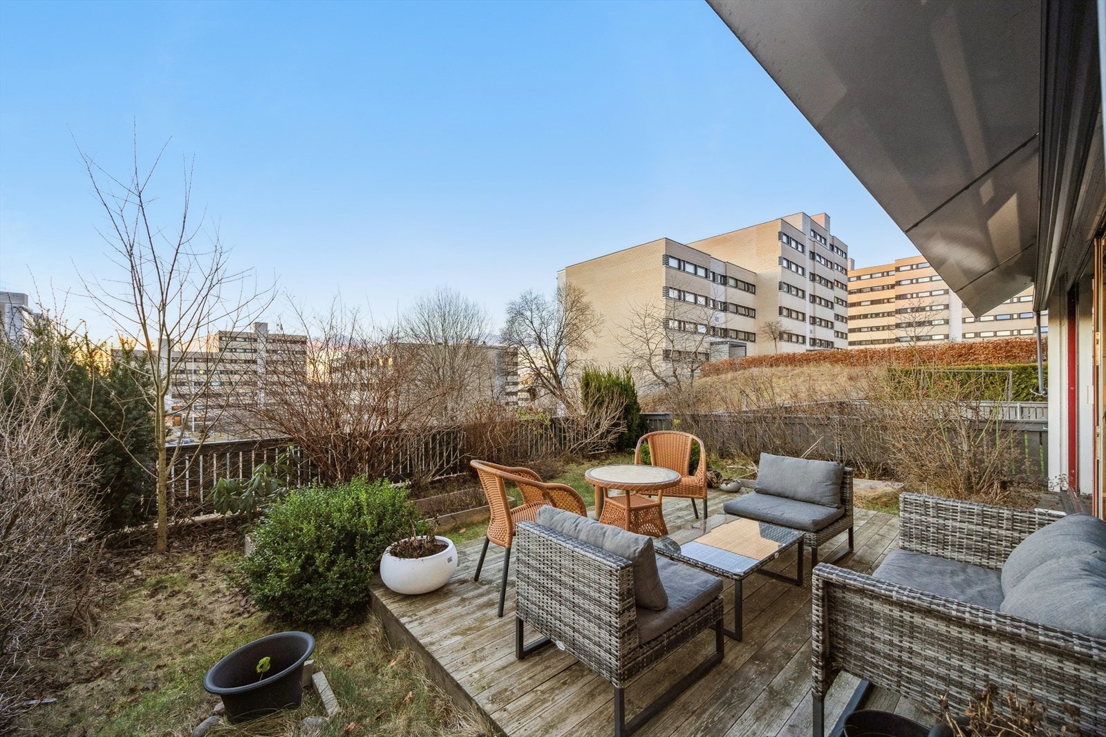 Med sørvendt retning kan du nyte gode solforhold store deler av dagen, spesielt fra formiddag til kveld. Galleribilde