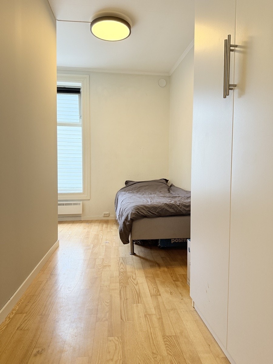 Rom "Saturn" - 8 kvm Galleribilde