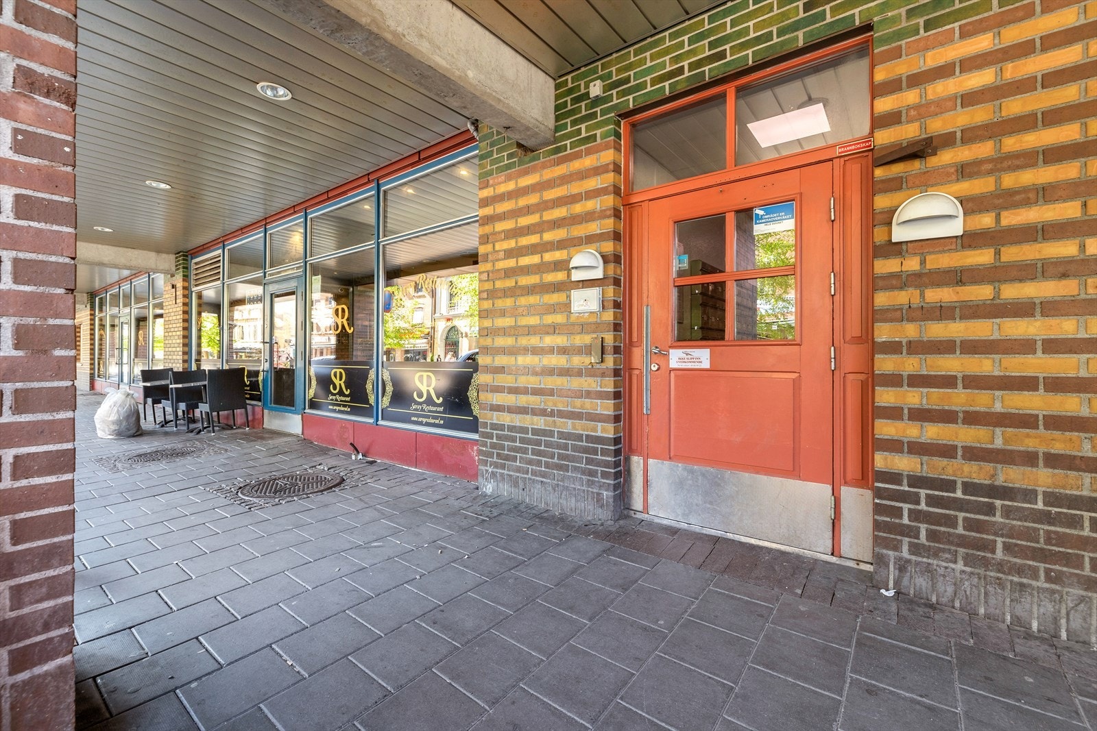 eller inngang fra Grønland gate Galleribilde