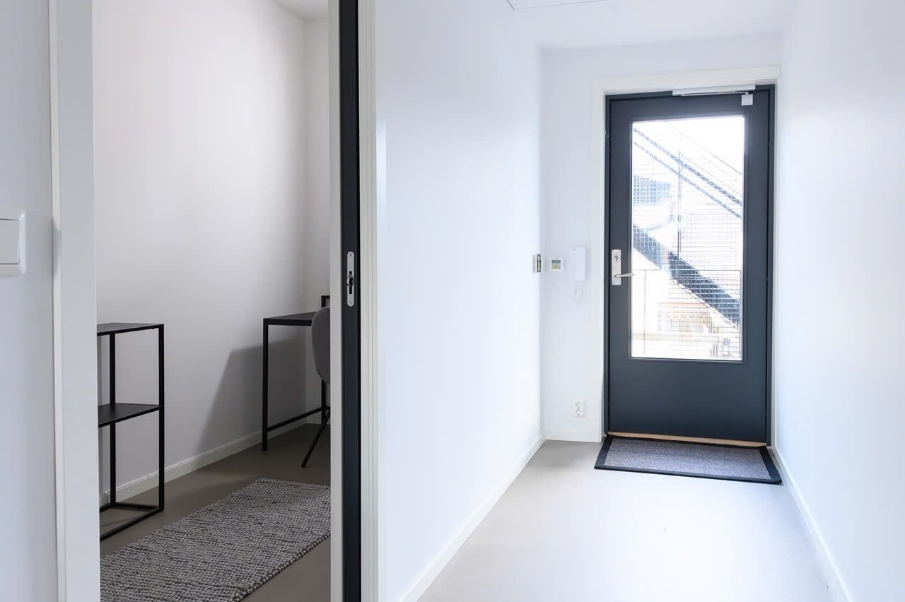 Inngangsparti. Galleribilde