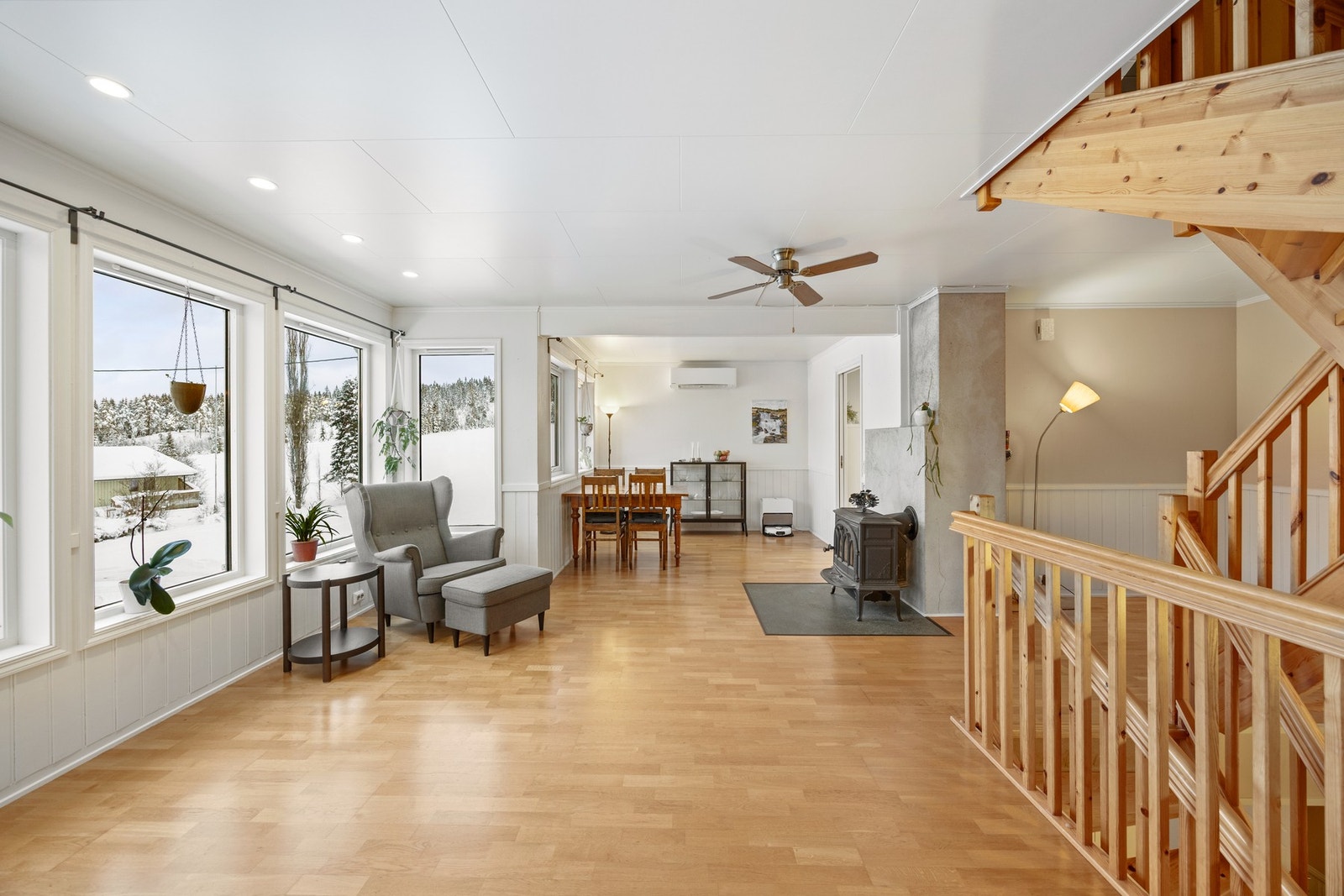 Romslig gang og stue på ca 46,5 kvm! Galleribilde