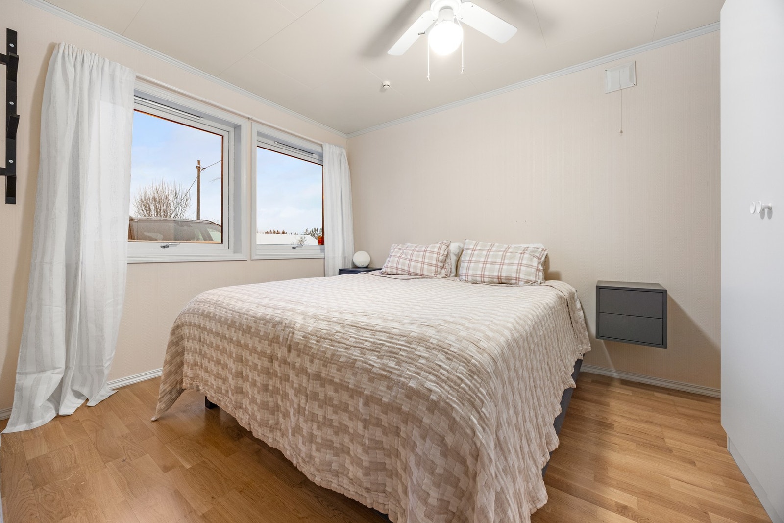 Soverom - ca 11 kvm Galleribilde