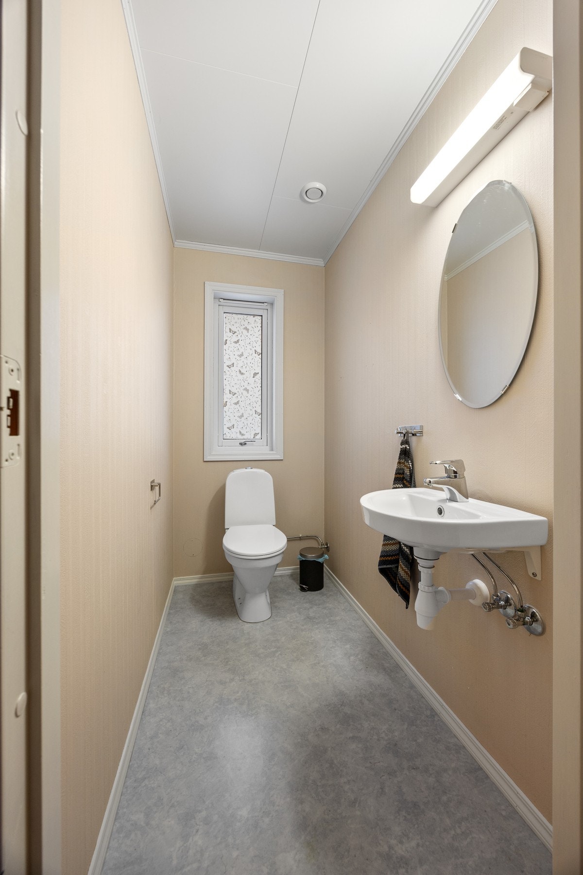 WC - ca 2 kvm Galleribilde