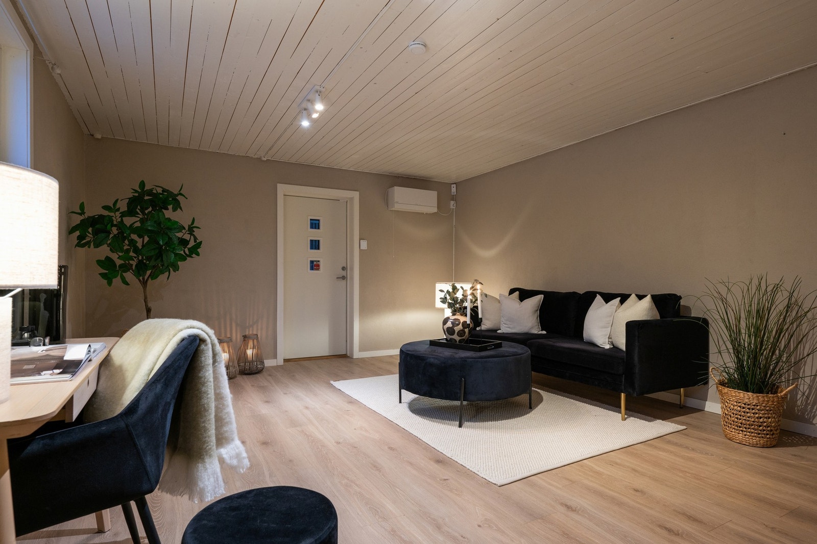 Her finner du boligens andre stue. Galleribilde