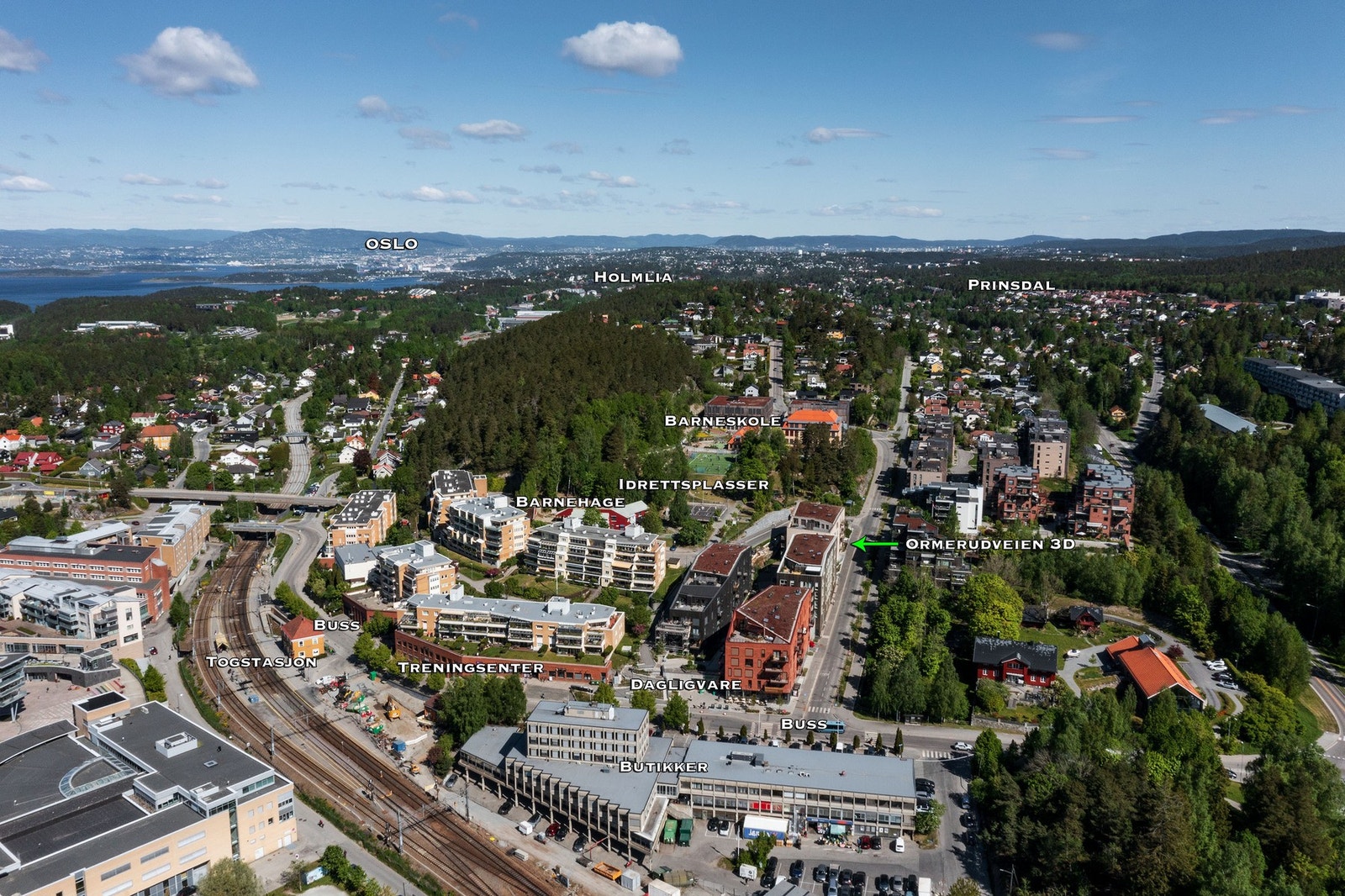 Området byr på et variert utvalg av butikker, kulturtilbud, rekreasjonsmuligheter og kollektivtransport. Galleribilde