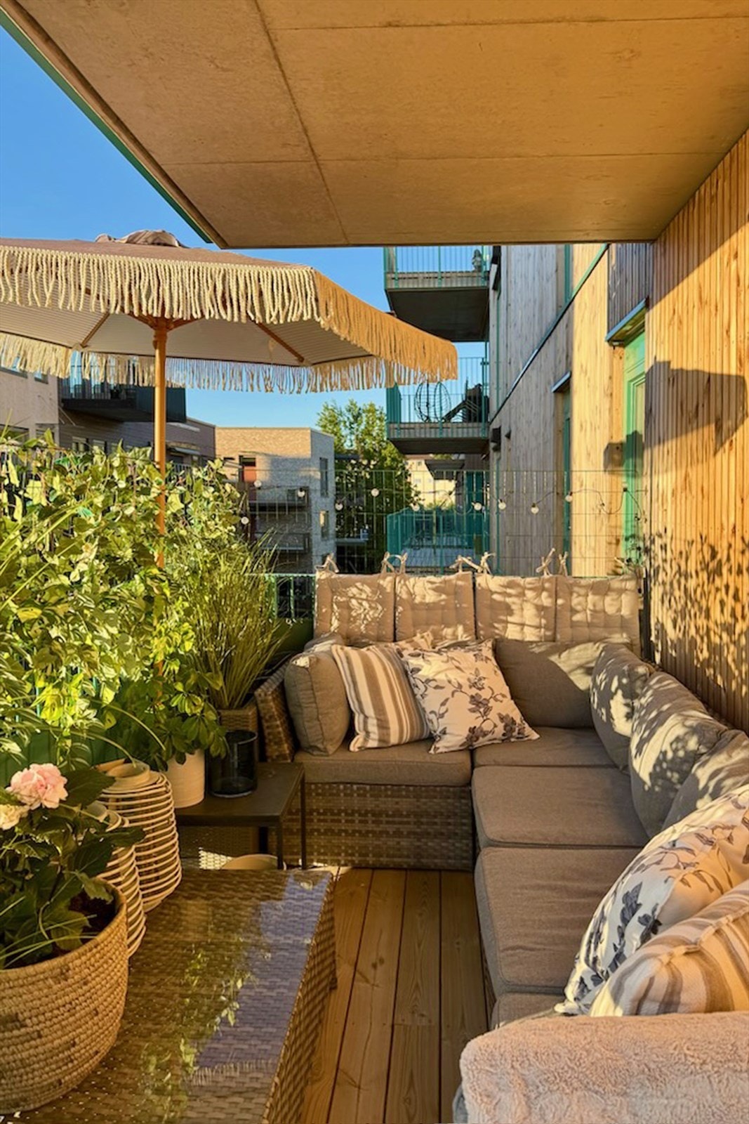 Balkong nr 1 med herlig med fin utsikt til båthavnen Galleribilde