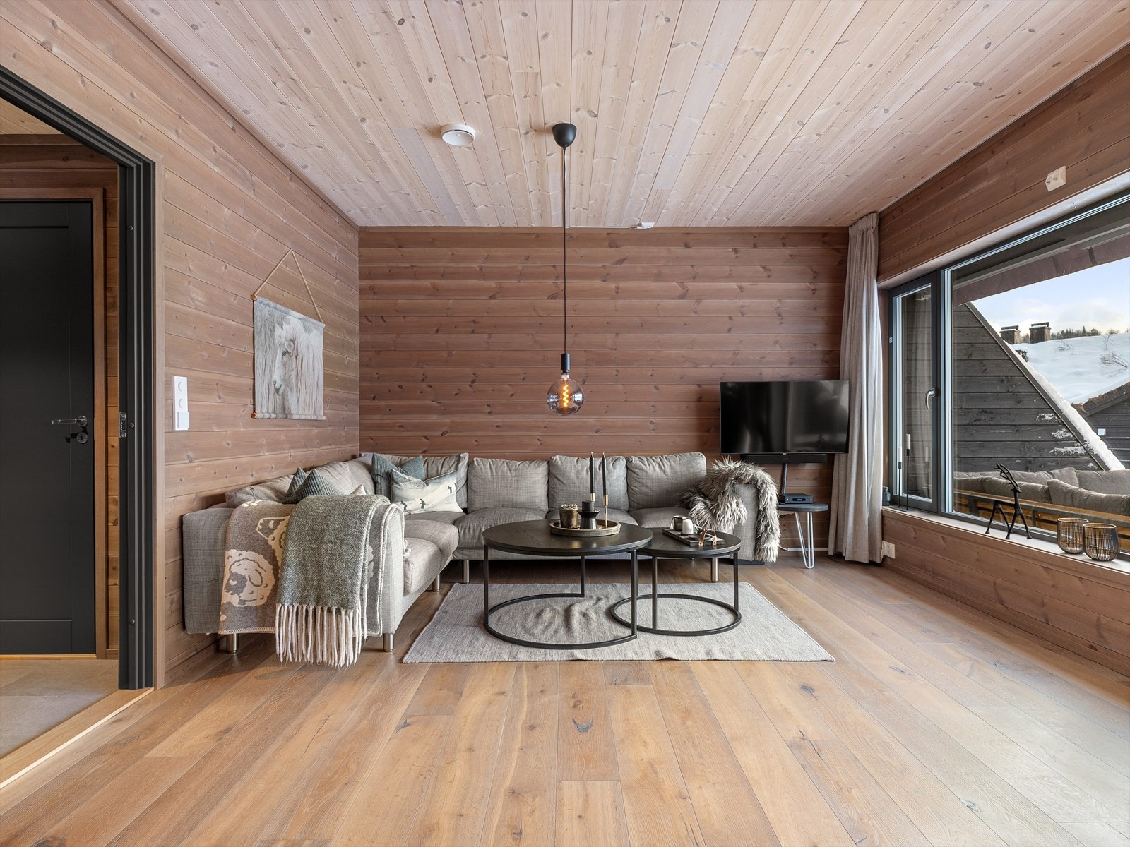 App styrt varme i gang nede og stue Galleribilde