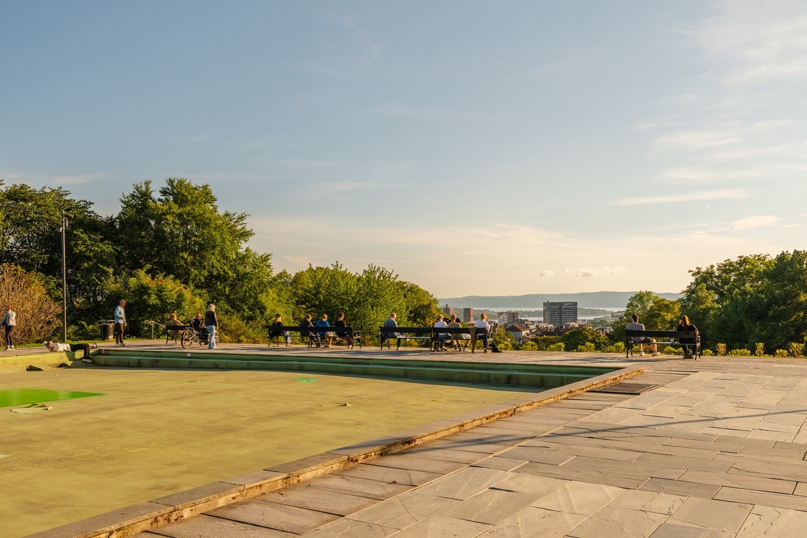Det er også kort vei til St. Hanshaugen med flotte parkområder, utsiktspunkt og nisjebutikker. Galleribilde