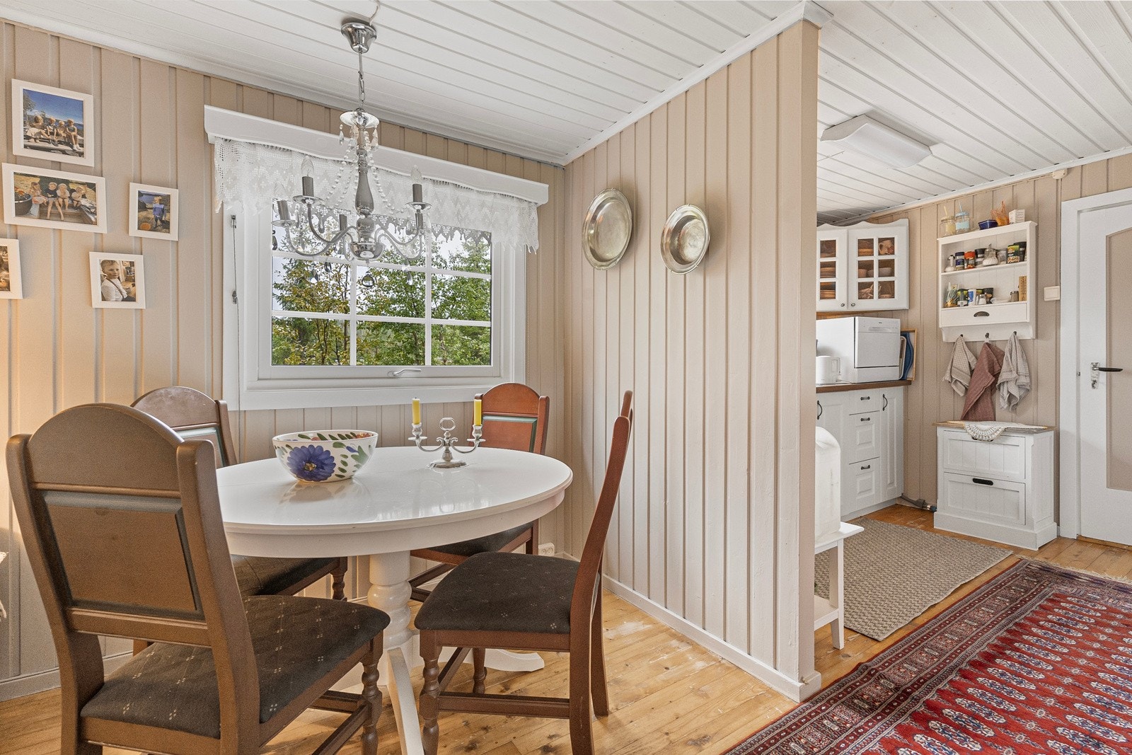 Spisestue. Galleribilde