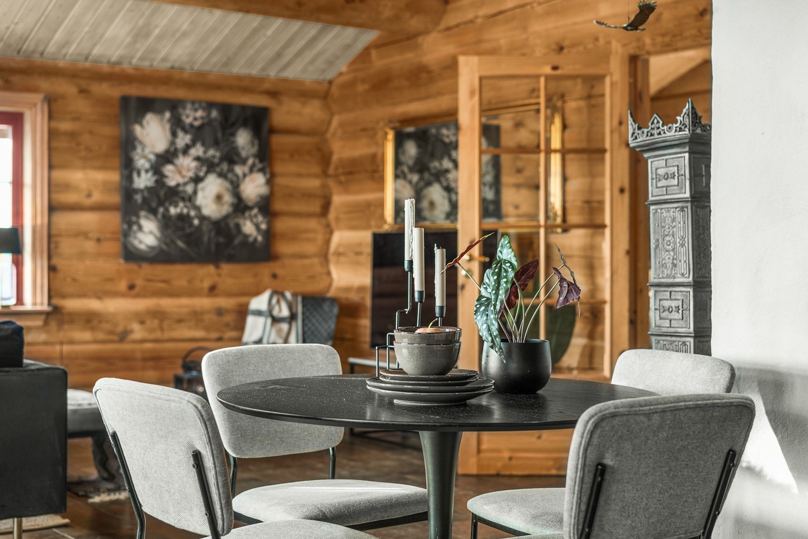 Det er god plass til spisegruppe. Galleribilde