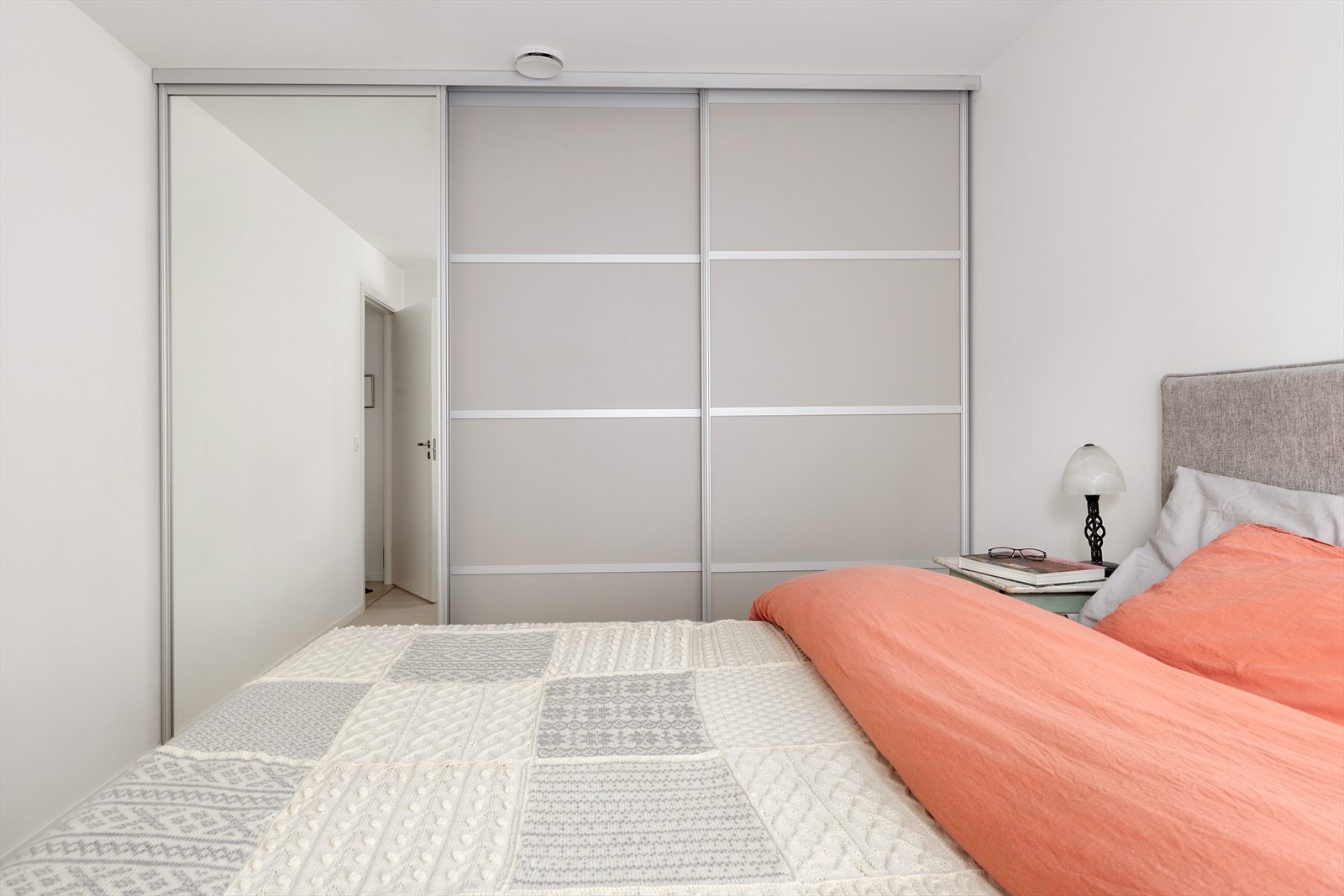 Soverom 1 av 2. Galleribilde