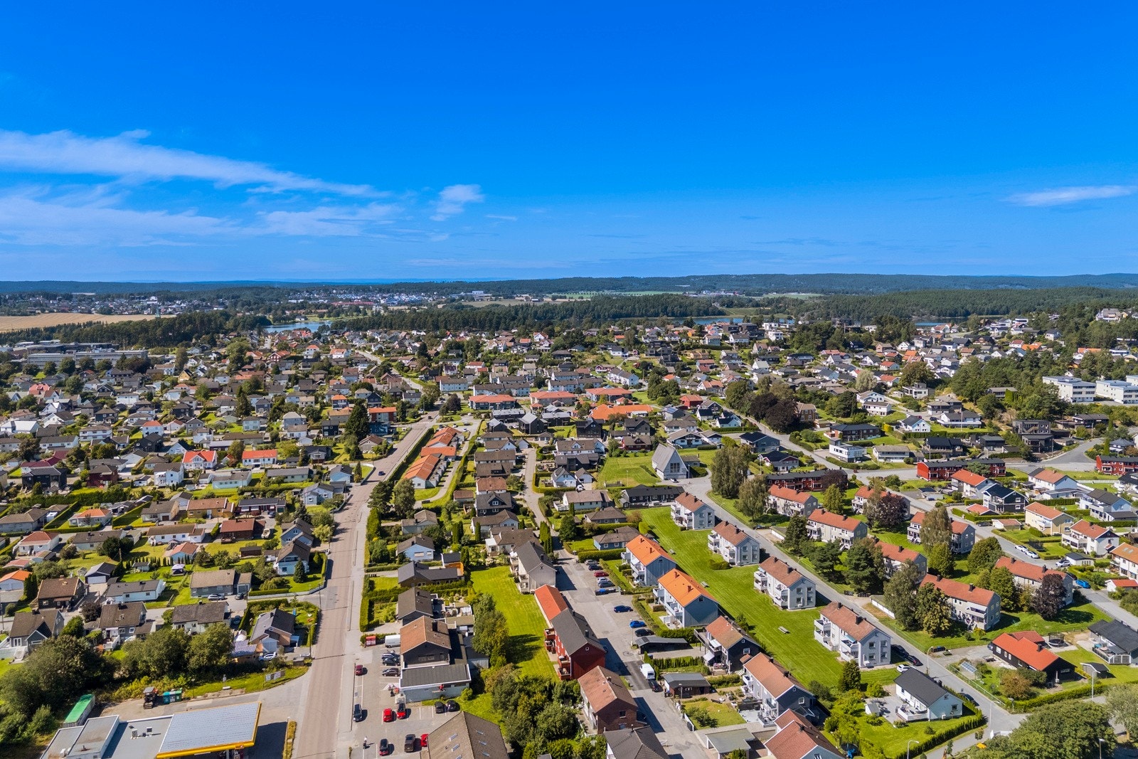 Dronefoto over Kurland Galleribilde
