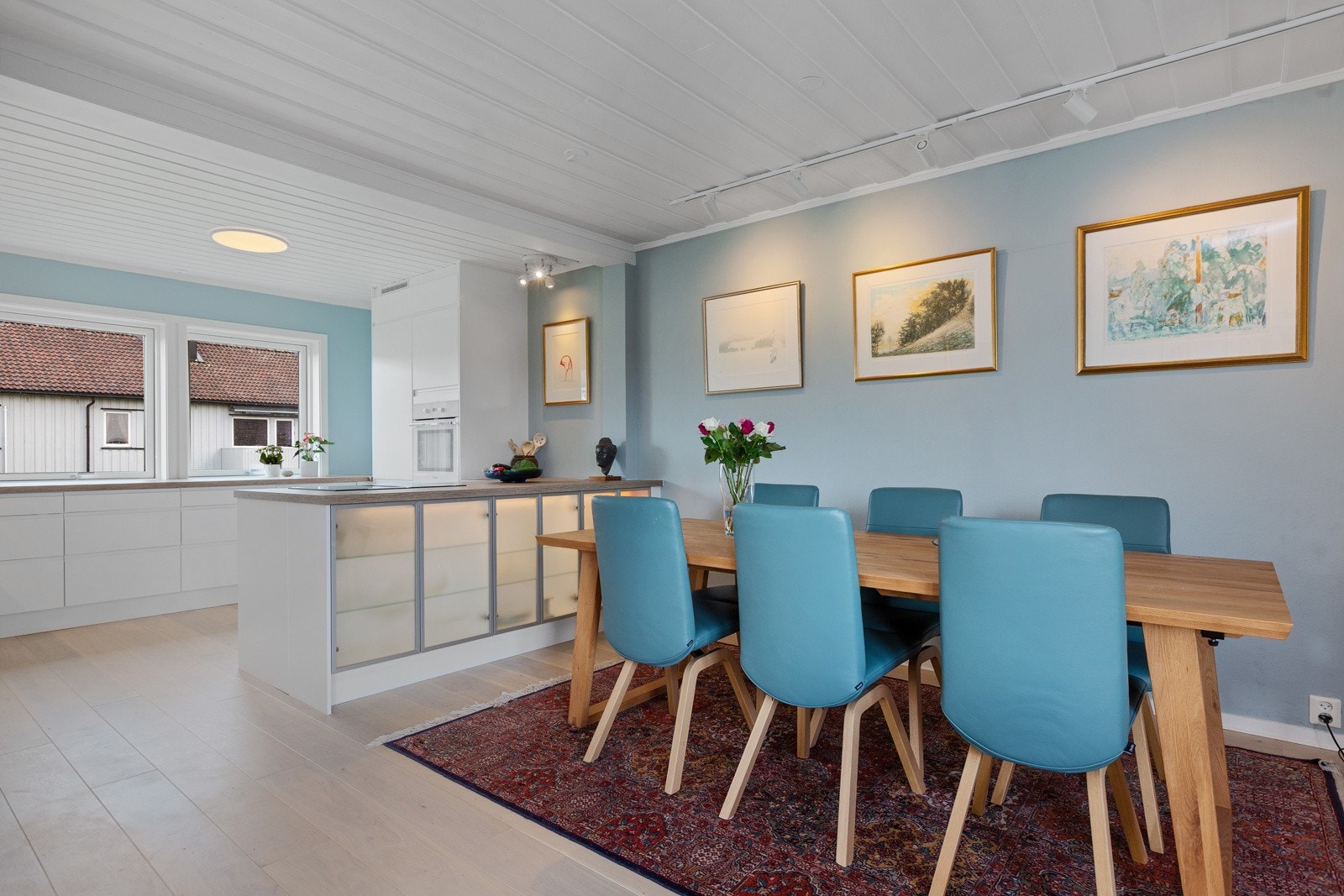 Kjøkken og spisestue Galleribilde