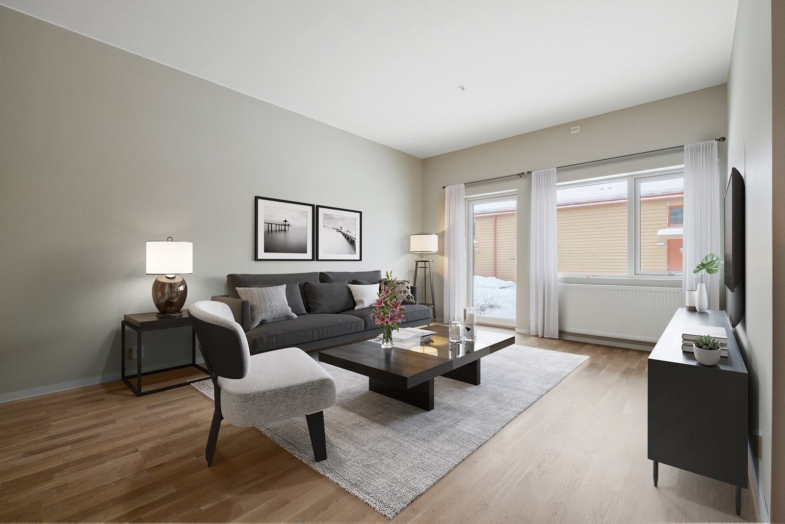 Leiligheten er nyoppført, ubebodd og med sine 66m² en romslig 3-roms Galleribilde