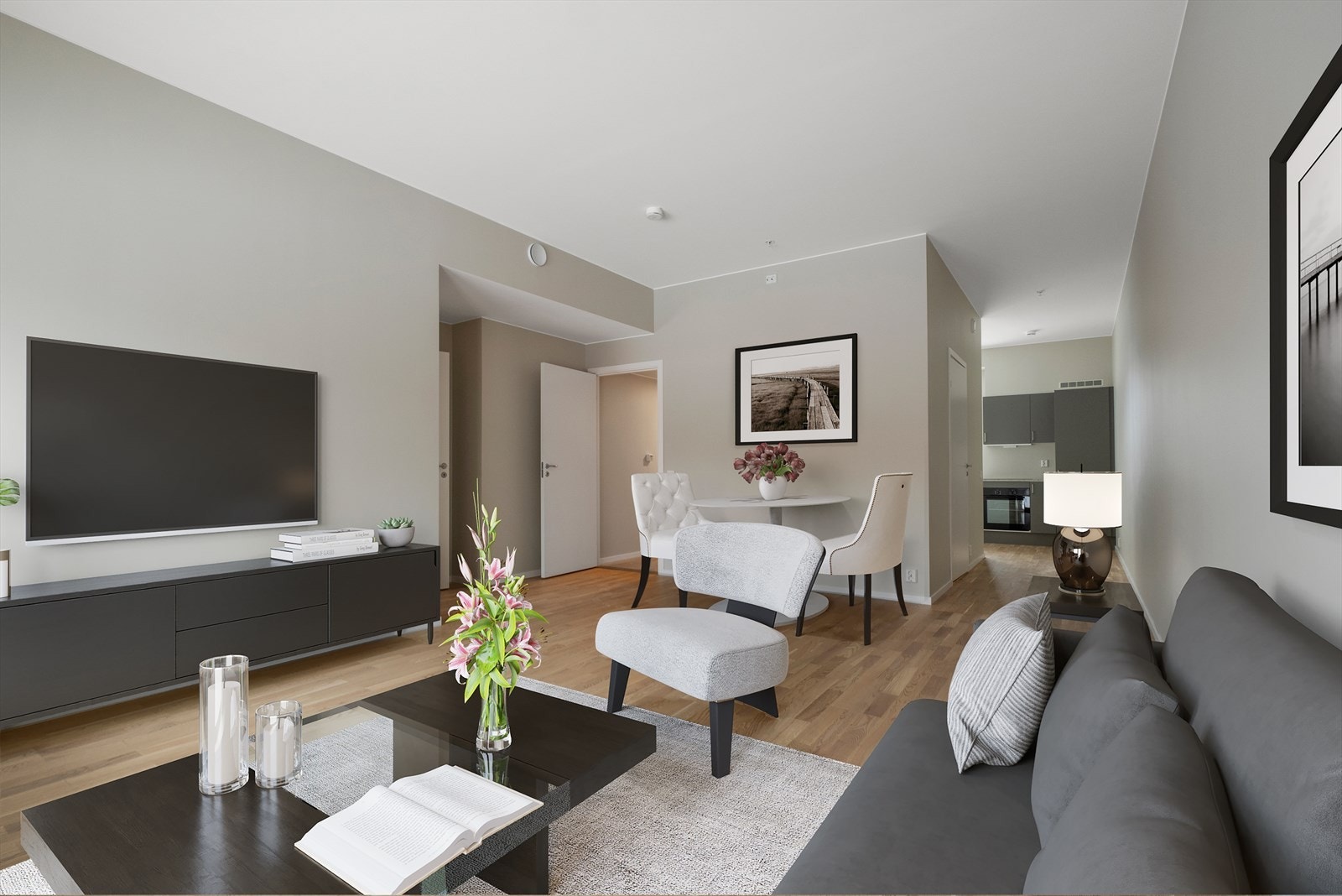 Romslig stue i delvis åpen løsning med kjøkkenet. Rommet er på 24,5m² og møbleres enkelt etter eget ønske Galleribilde