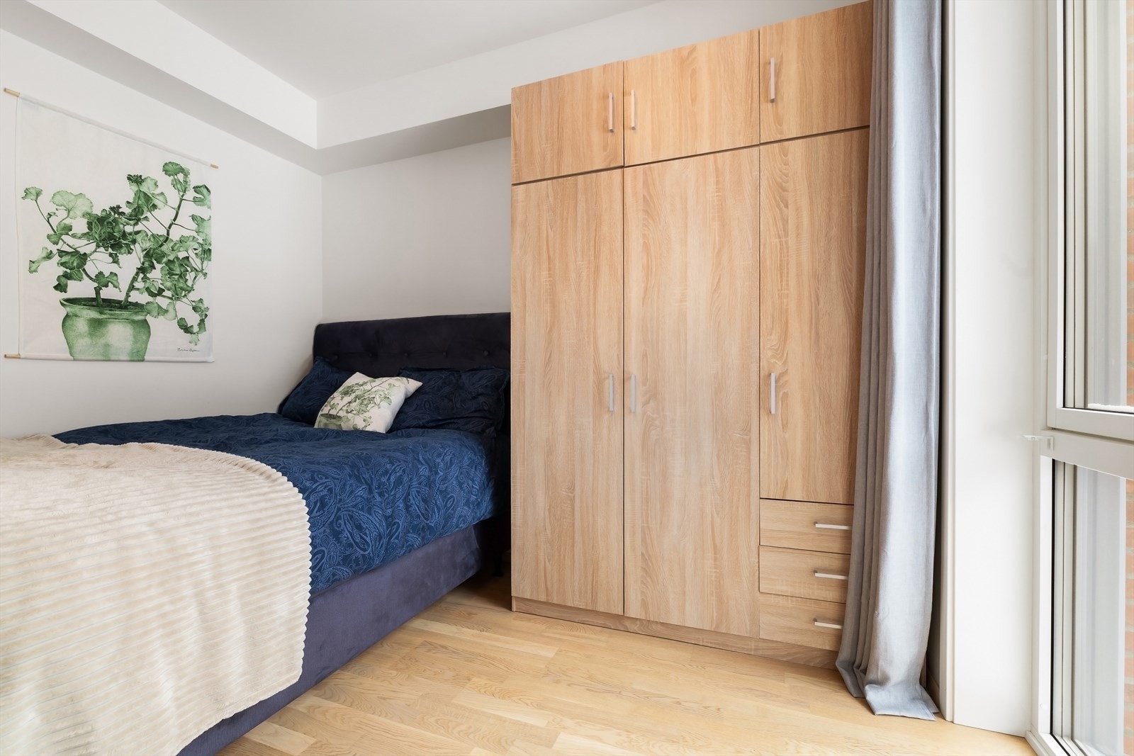 Separat soverom med plass til 140 cm seng Galleribilde