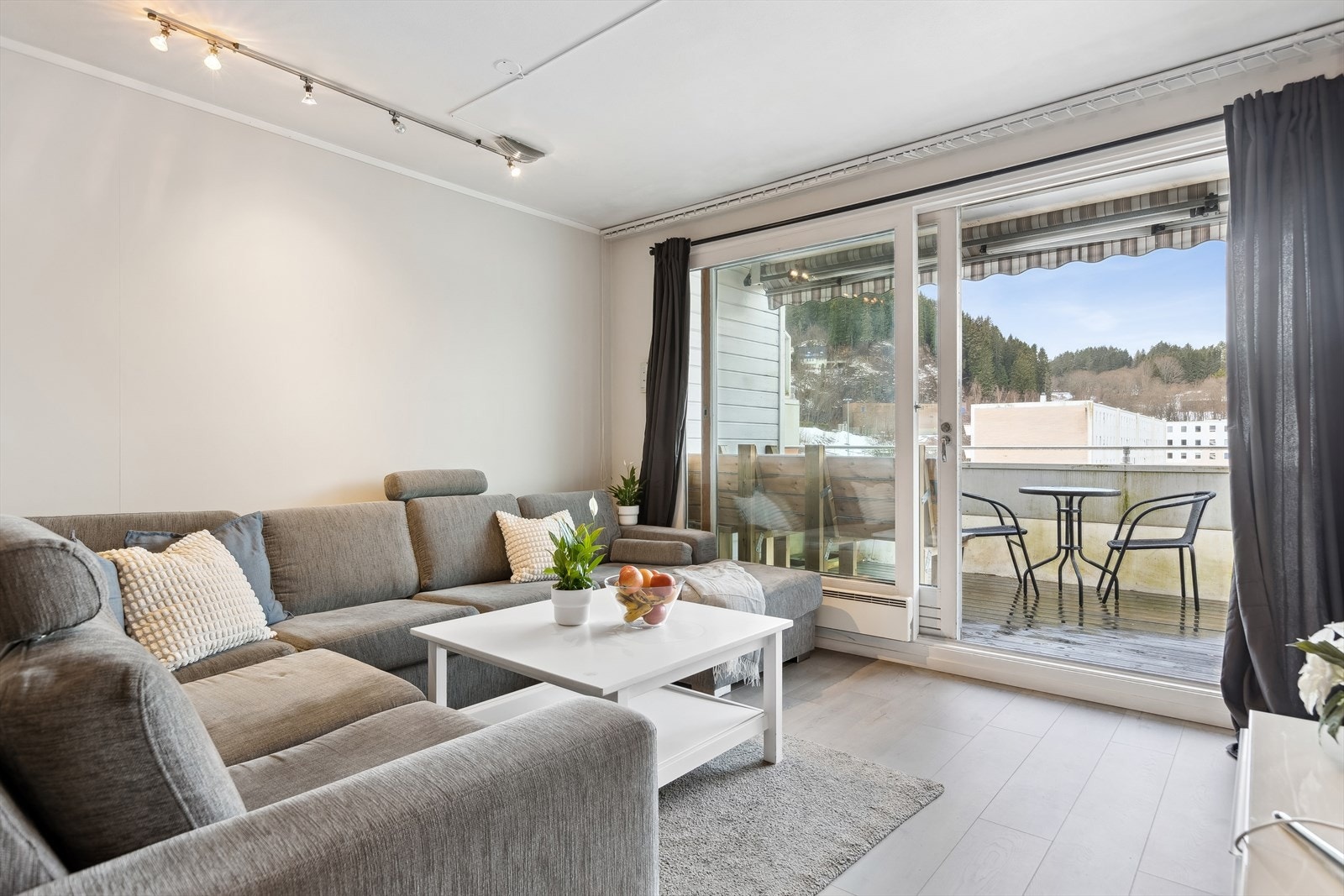 Velkommen til Havstadvegen 1C - En romslig og attraktiv 4-romsleilighet på flotte 80m² med beliggenhet i 4. etasje Galleribilde