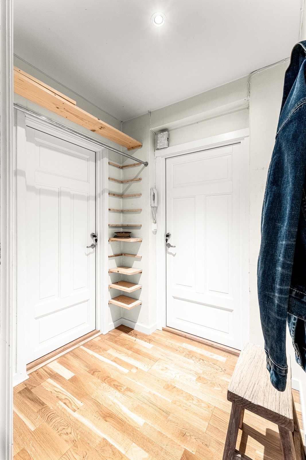 Inngangsparti. Galleribilde