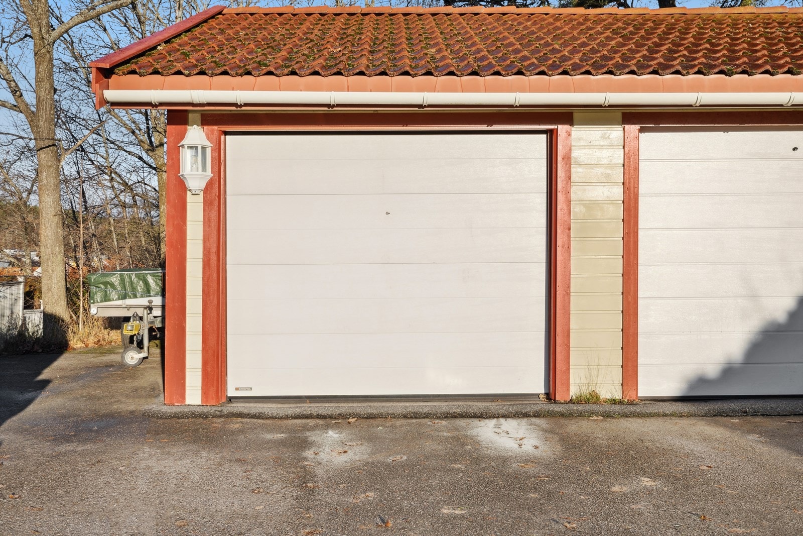 Garasjeplass medfølger leiligheten. Galleribilde