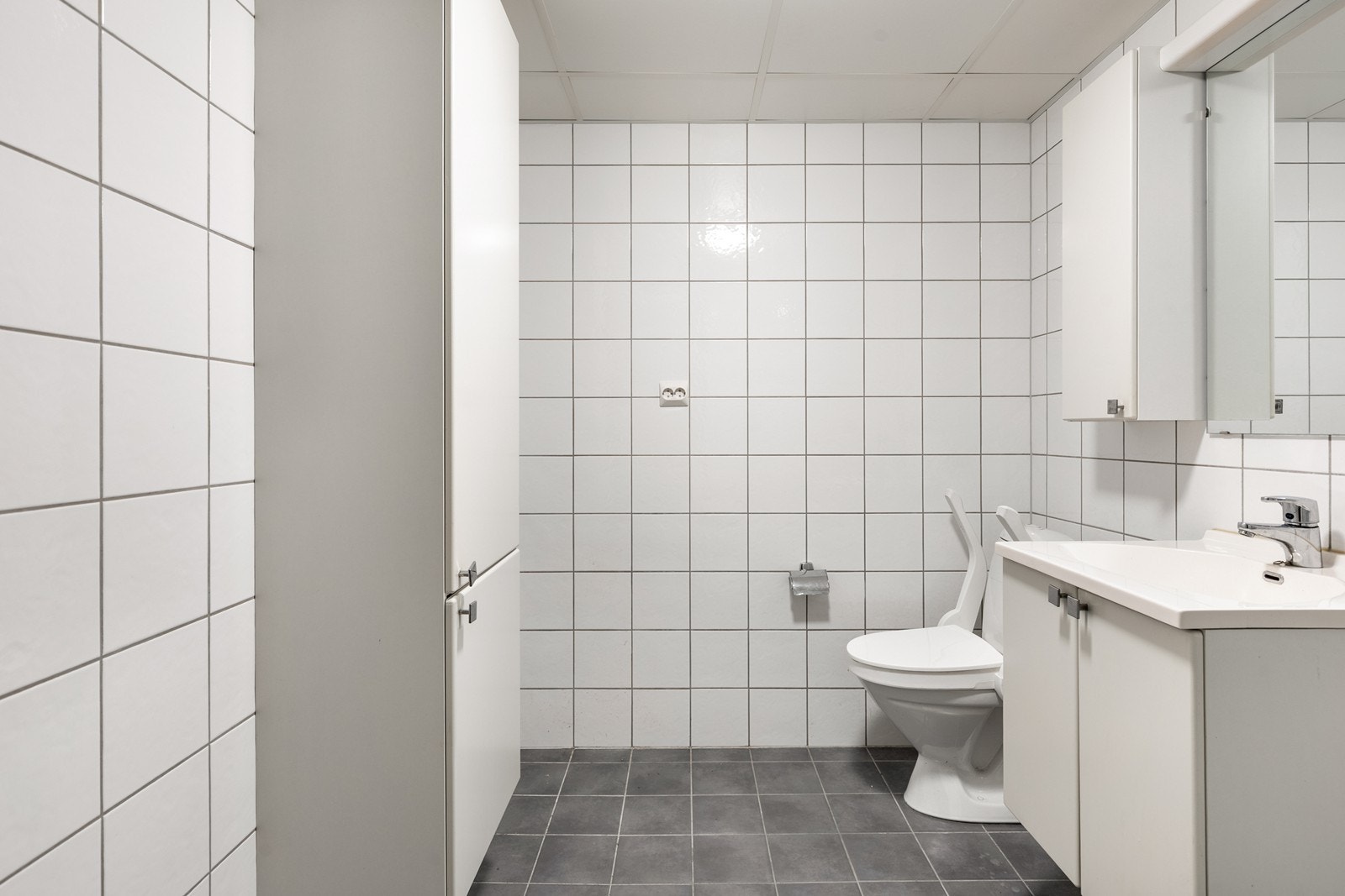 Delikat bad med god innredning Galleribilde