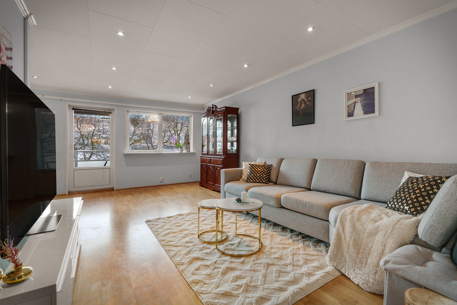 Eiendomsmegler 1 v/ Morten Lie har gleden av å presentere Olsvikåsen 60B! Galleribilde