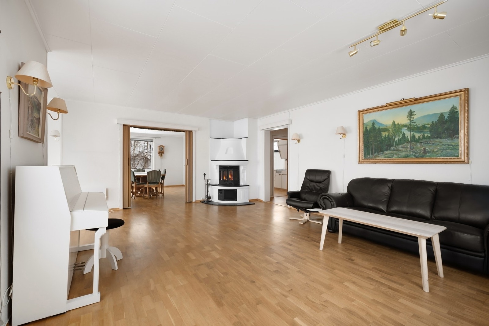 Boligen har en eldre standard med stort potensial og mange muligheter Galleribilde