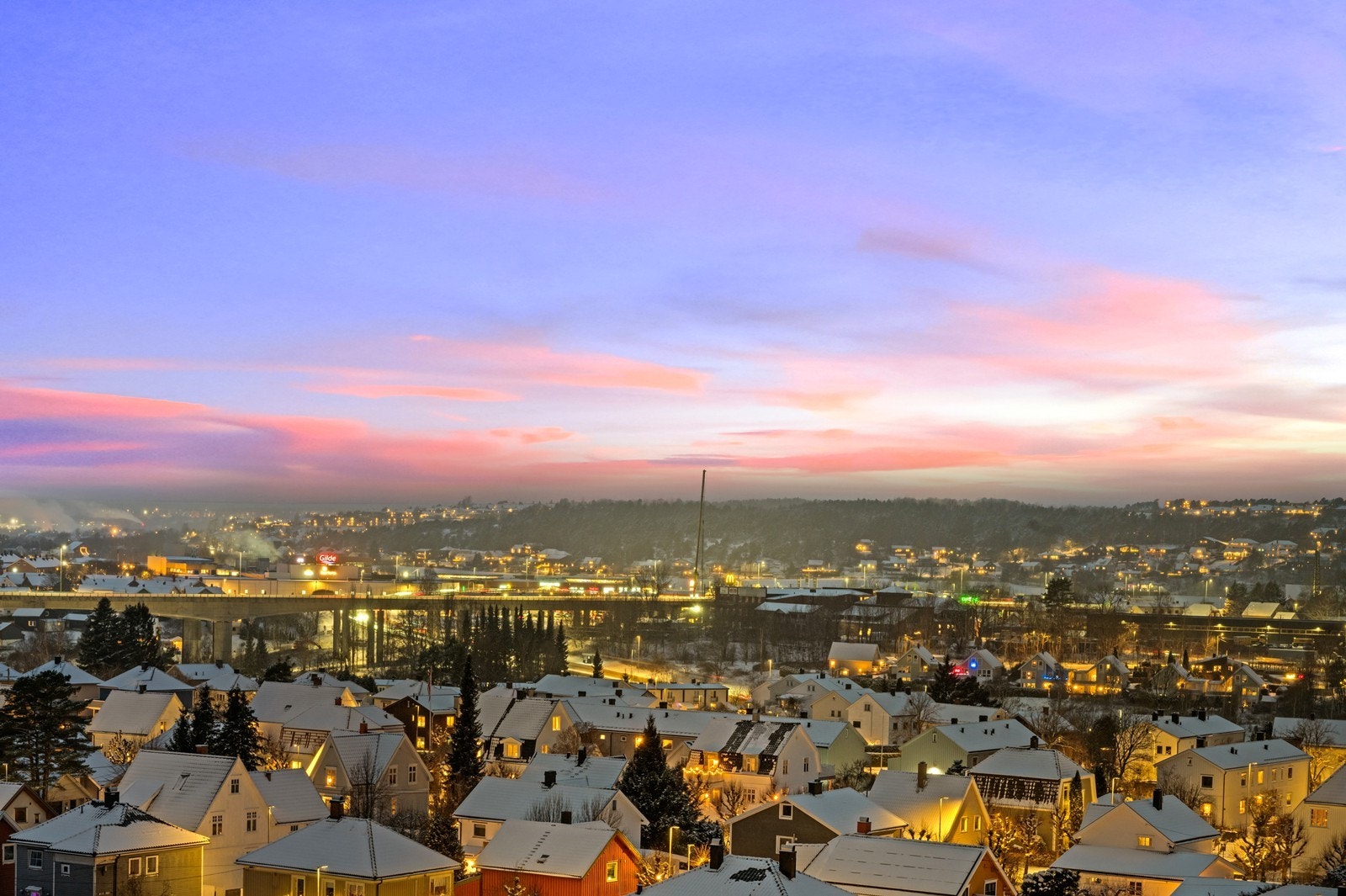 Beliggenheten er sentral, men samtidig tilbaketrukket og rolig -med en formidabel utsikt. Galleribilde