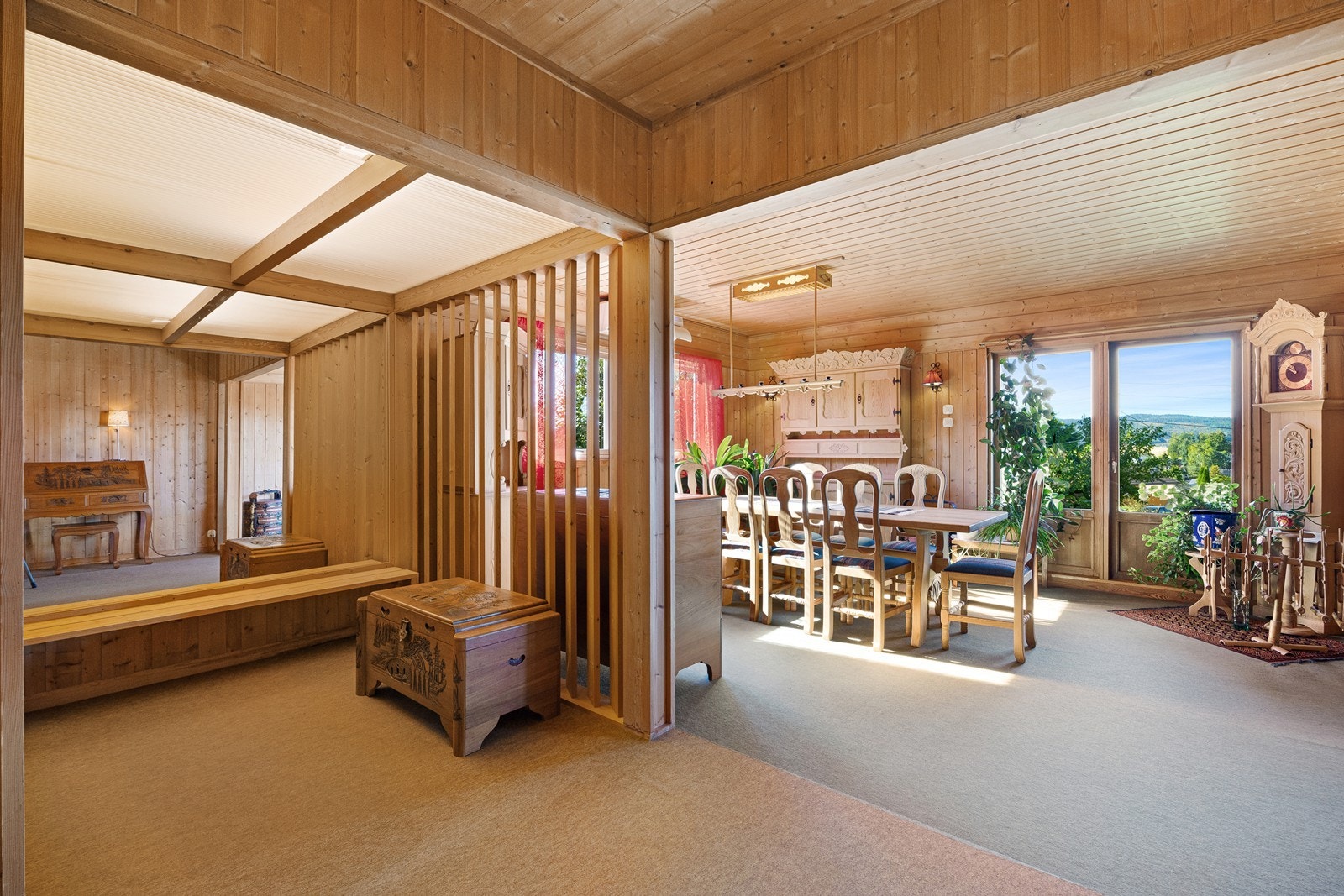 Huset har en gjennomgående fin flyt med inndeling i soner, samtidig som rommene er luftige og godt utnyttet. Galleribilde