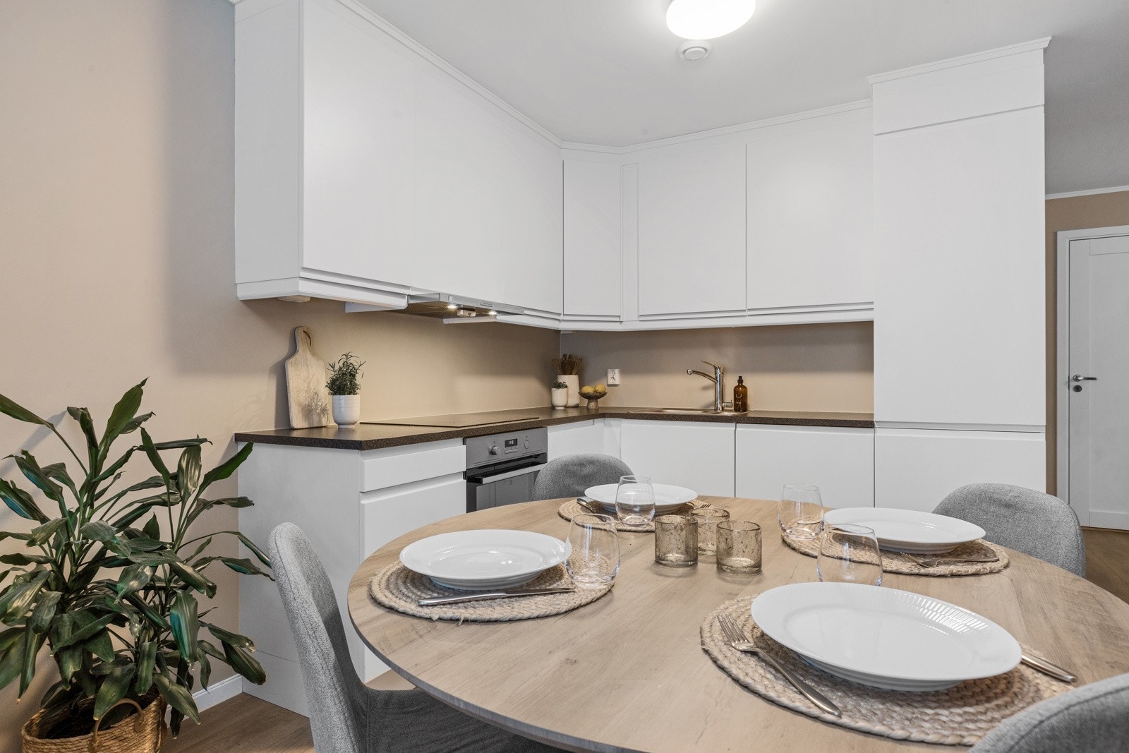 Spiseplass på kjøkken Galleribilde