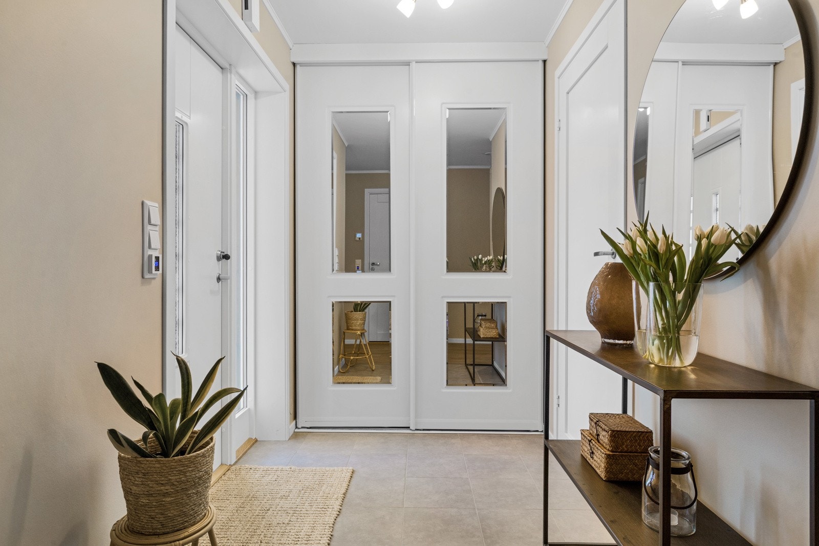 Gang med inngang til vaskerom/teknisk rom Galleribilde