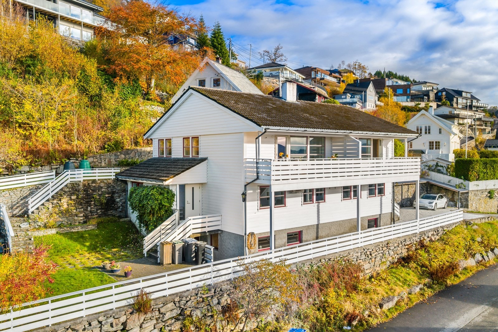 Nyoppusset halvpart av tomannsbolig, (venstre del). Galleribilde