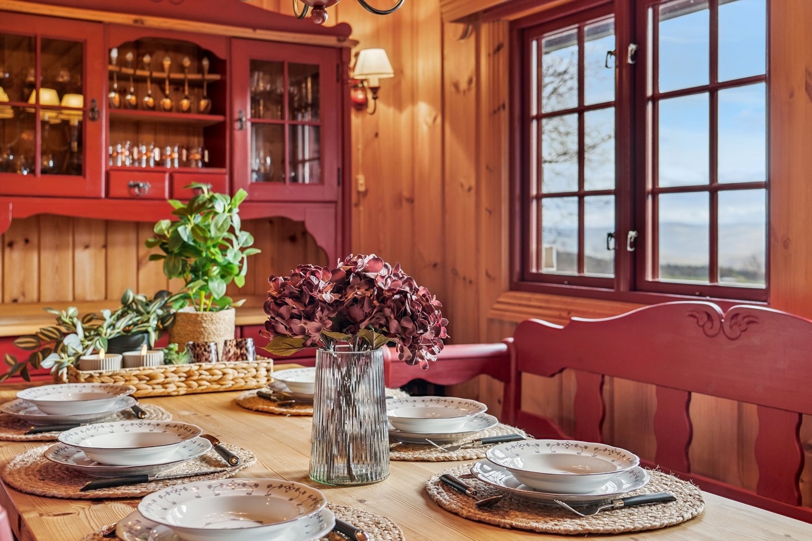 Mat bringer folk sammen, skaper minner og styrker bånd mellom venner og familie. Galleribilde