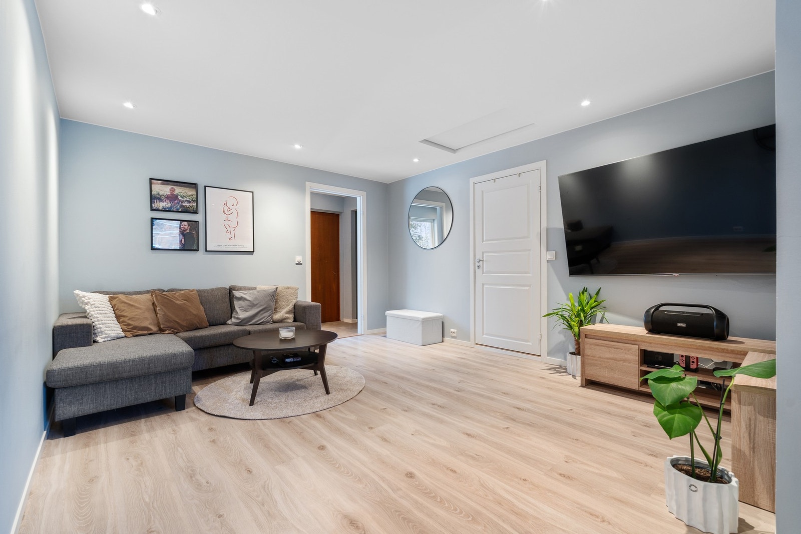 I forbindelse med renoveringen ble det elektriske anlegget oppgradert Galleribilde